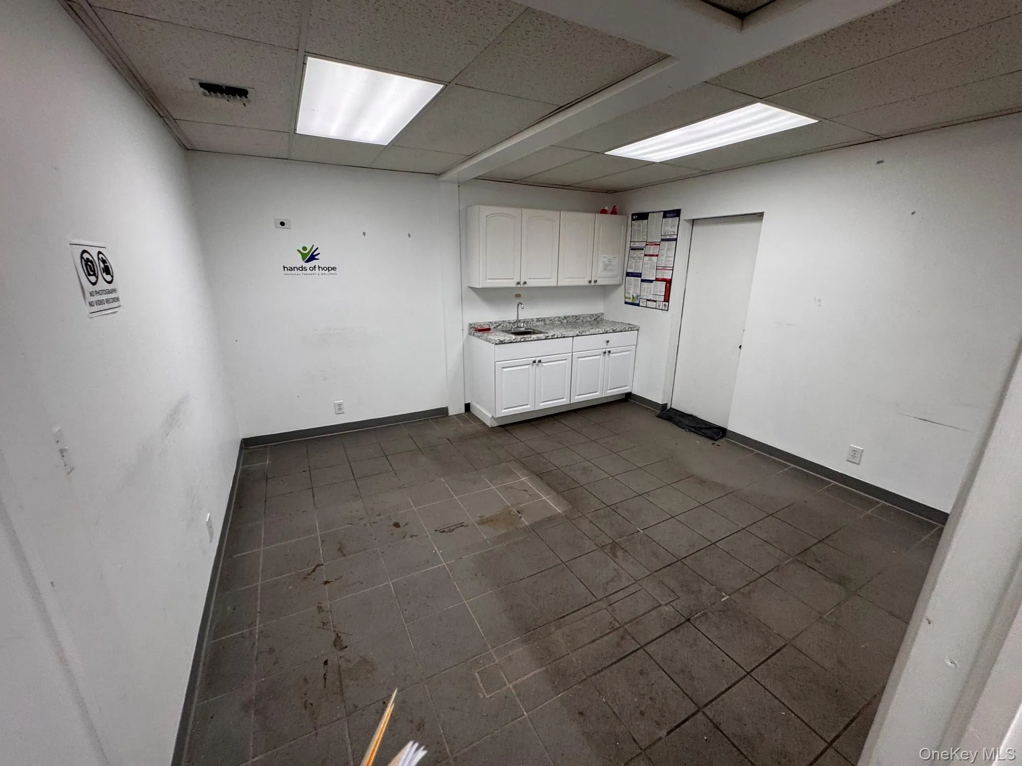 8620 Jamaica Avenue, New York, NY, ,Commercial Lease,For Rent,Jamaica,0,1035357 8620 Jamaica Avenue, New York, NY, ,Commercial Lease,For Rent,Jamaica,0,1035357