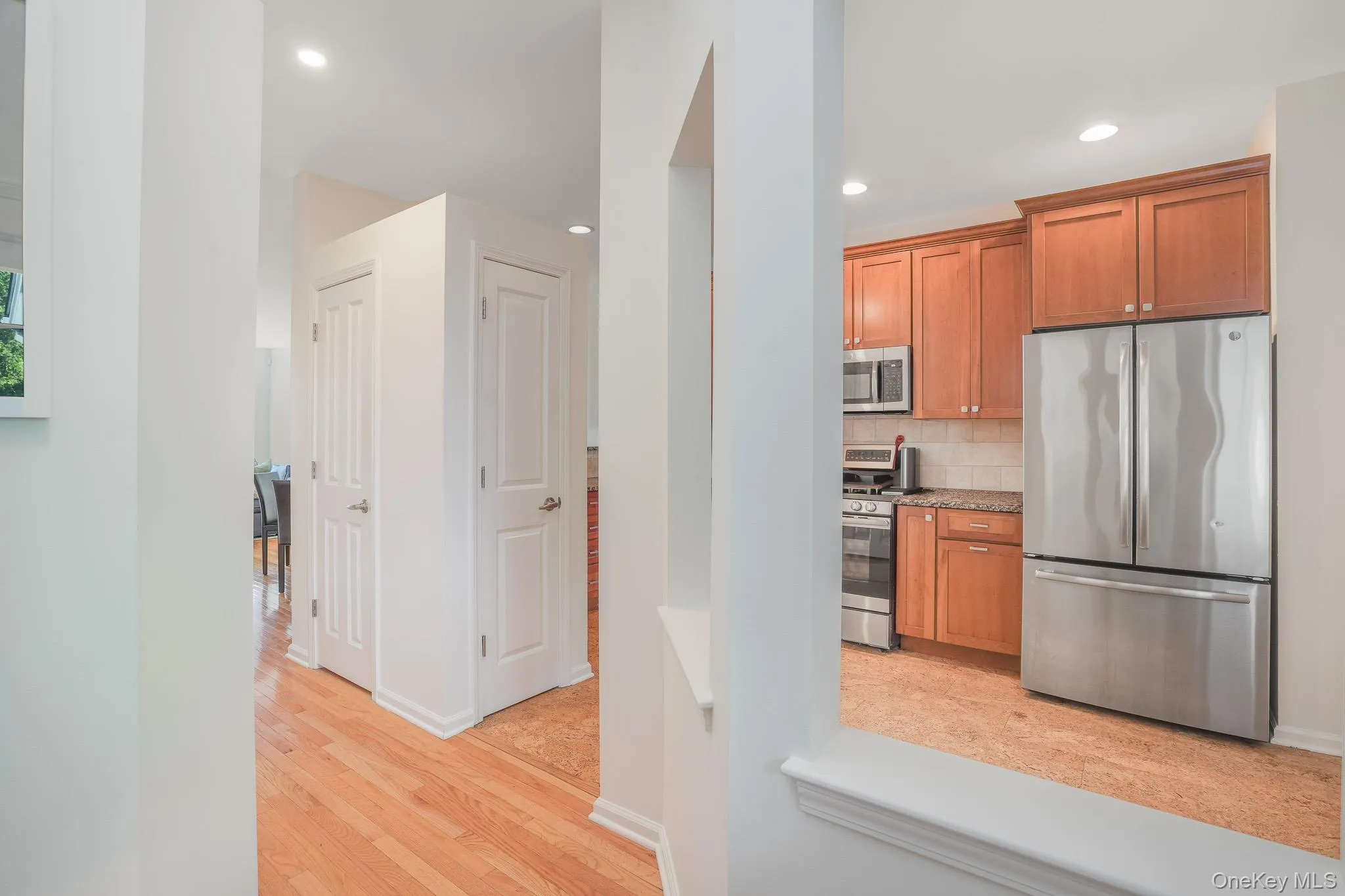 504 Southview Drive, Poughkeepsie, NY, 2 Bedrooms Bedrooms, 10 Rooms Rooms,2 BathroomsBathrooms,Residential,For Rent,Southview,0,1035359 504 Southview Drive, Poughkeepsie, NY, 2 Bedrooms Bedrooms, 10 Rooms Rooms,2 BathroomsBathrooms,Residential,For Rent,Southview,0,1035359