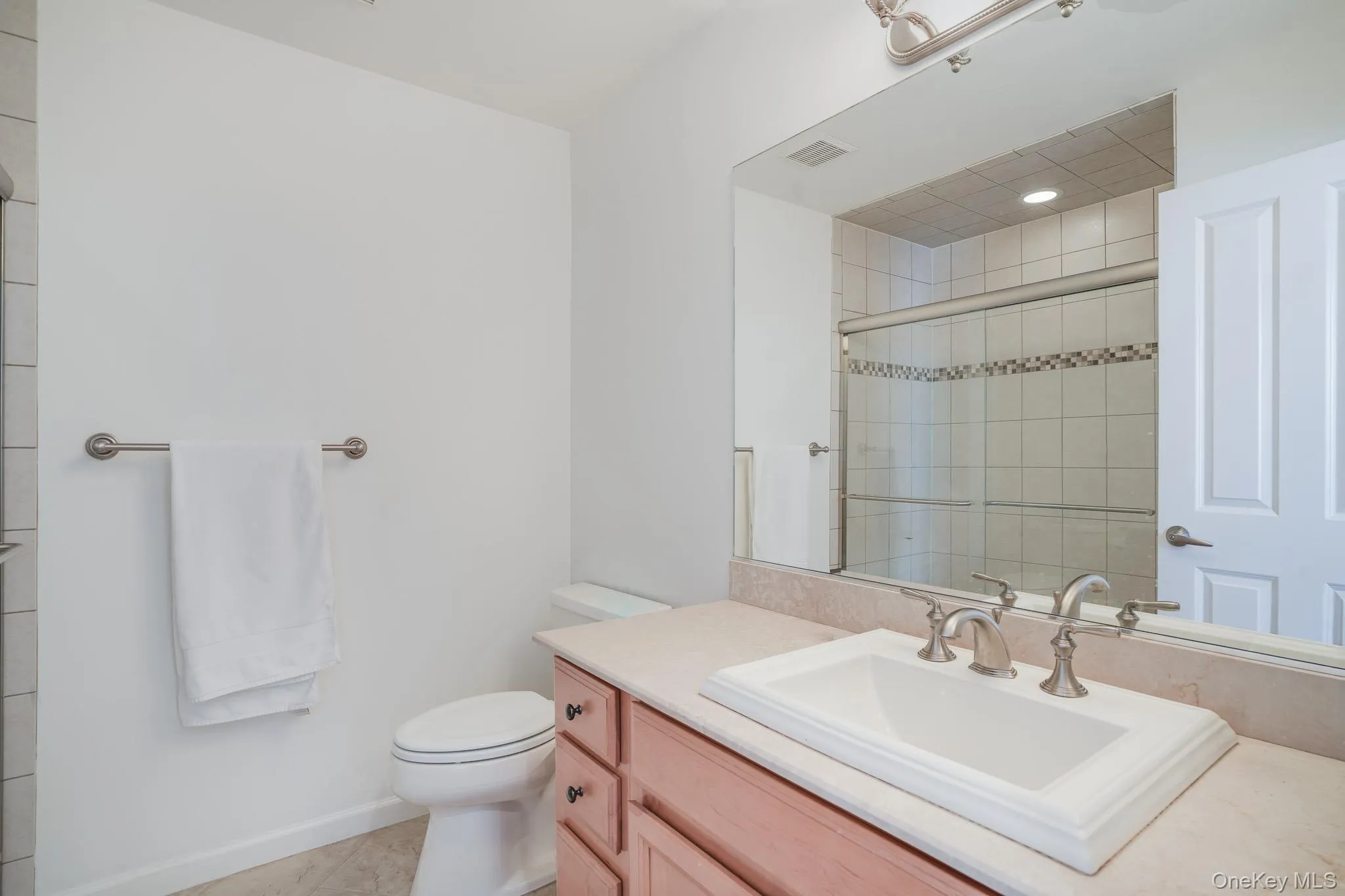 504 Southview Drive, Poughkeepsie, NY, 2 Bedrooms Bedrooms, 10 Rooms Rooms,2 BathroomsBathrooms,Residential,For Rent,Southview,0,1035359 504 Southview Drive, Poughkeepsie, NY, 2 Bedrooms Bedrooms, 10 Rooms Rooms,2 BathroomsBathrooms,Residential,For Rent,Southview,0,1035359