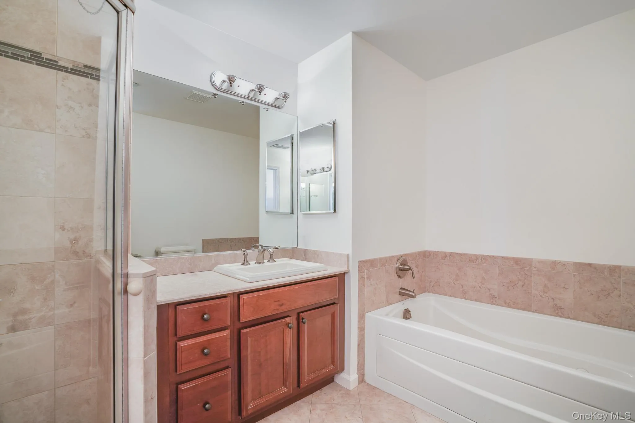 504 Southview Drive, Poughkeepsie, NY, 2 Bedrooms Bedrooms, 10 Rooms Rooms,2 BathroomsBathrooms,Residential,For Rent,Southview,0,1035359 504 Southview Drive, Poughkeepsie, NY, 2 Bedrooms Bedrooms, 10 Rooms Rooms,2 BathroomsBathrooms,Residential,For Rent,Southview,0,1035359