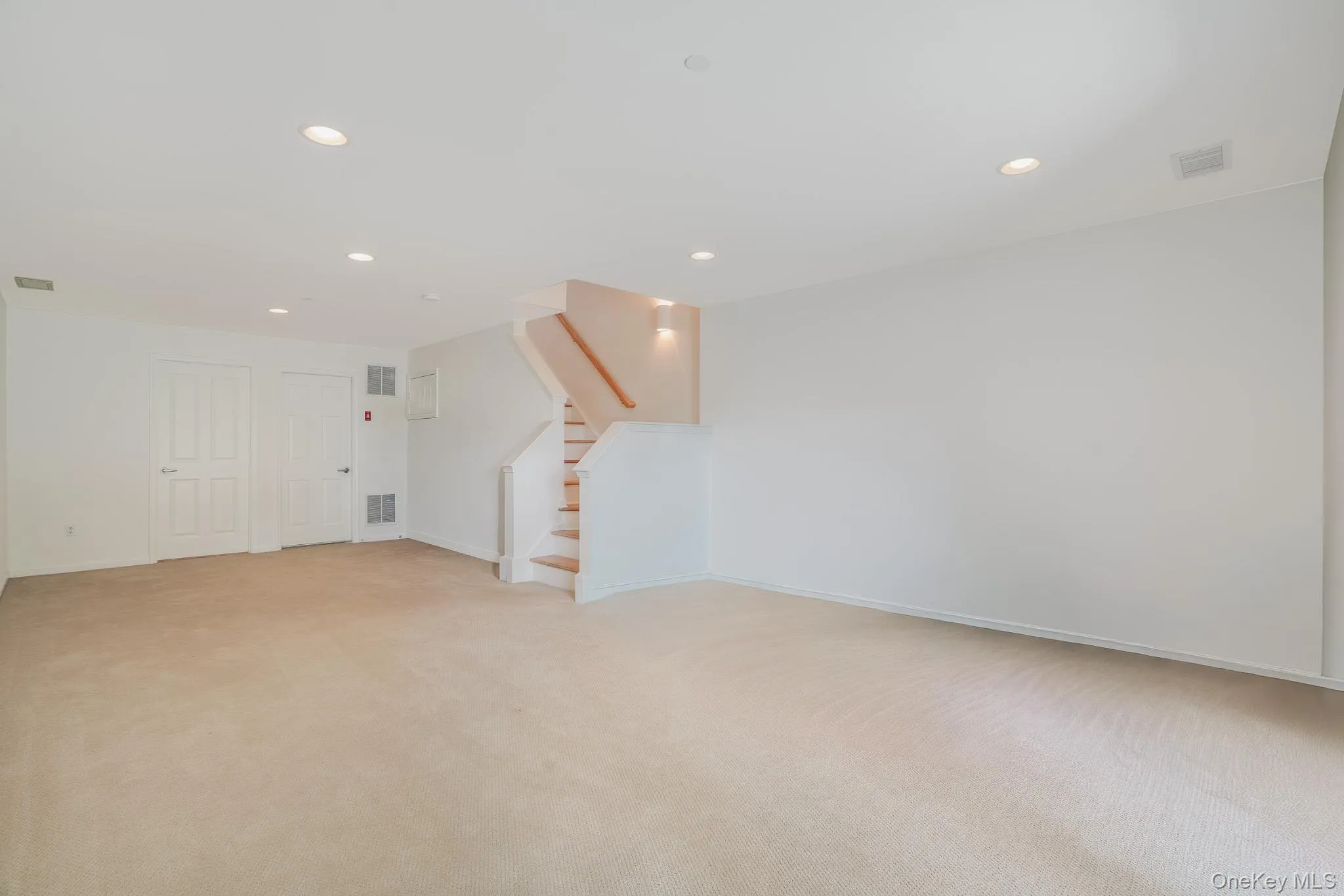 504 Southview Drive, Poughkeepsie, NY, 2 Bedrooms Bedrooms, 10 Rooms Rooms,2 BathroomsBathrooms,Residential,For Rent,Southview,0,1035359 504 Southview Drive, Poughkeepsie, NY, 2 Bedrooms Bedrooms, 10 Rooms Rooms,2 BathroomsBathrooms,Residential,For Rent,Southview,0,1035359