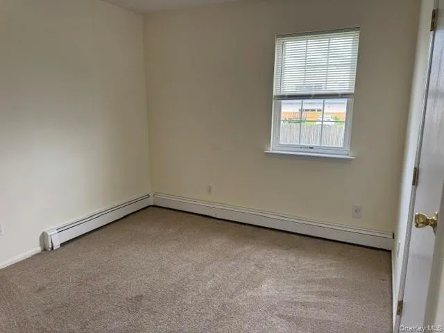 6 Tredwell Avenue, Oyster Bay, NY, 3 Bedrooms Bedrooms, 6 Rooms Rooms,2 BathroomsBathrooms,Residential Lease,For Rent,Tredwell,0,1035361 6 Tredwell Avenue, Oyster Bay, NY, 3 Bedrooms Bedrooms, 6 Rooms Rooms,2 BathroomsBathrooms,Residential Lease,For Rent,Tredwell,0,1035361