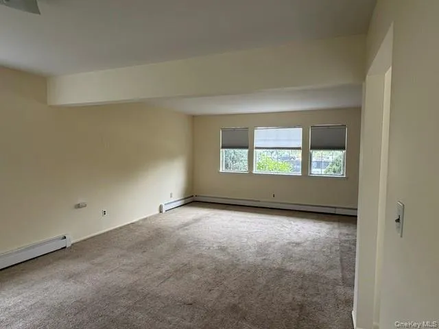 6 Tredwell Avenue, Oyster Bay, NY, 3 Bedrooms Bedrooms, 6 Rooms Rooms,2 BathroomsBathrooms,Residential Lease,For Rent,Tredwell,0,1035361 6 Tredwell Avenue, Oyster Bay, NY, 3 Bedrooms Bedrooms, 6 Rooms Rooms,2 BathroomsBathrooms,Residential Lease,For Rent,Tredwell,0,1035361