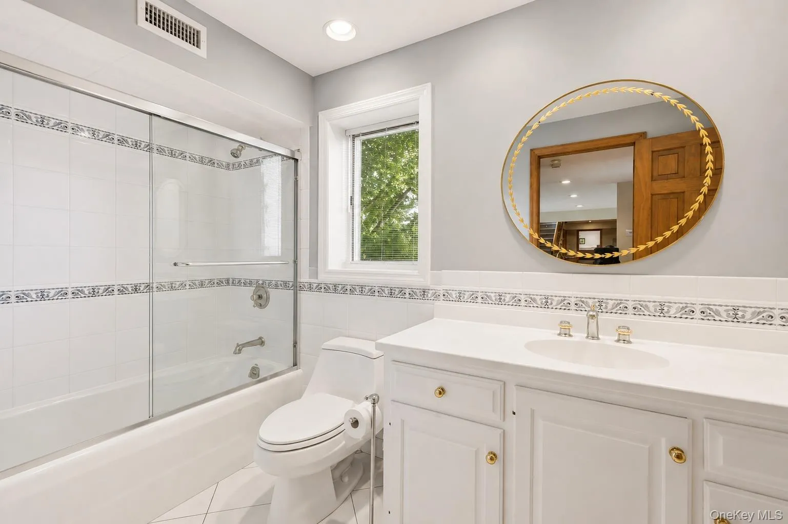 Bathroom Bathroom