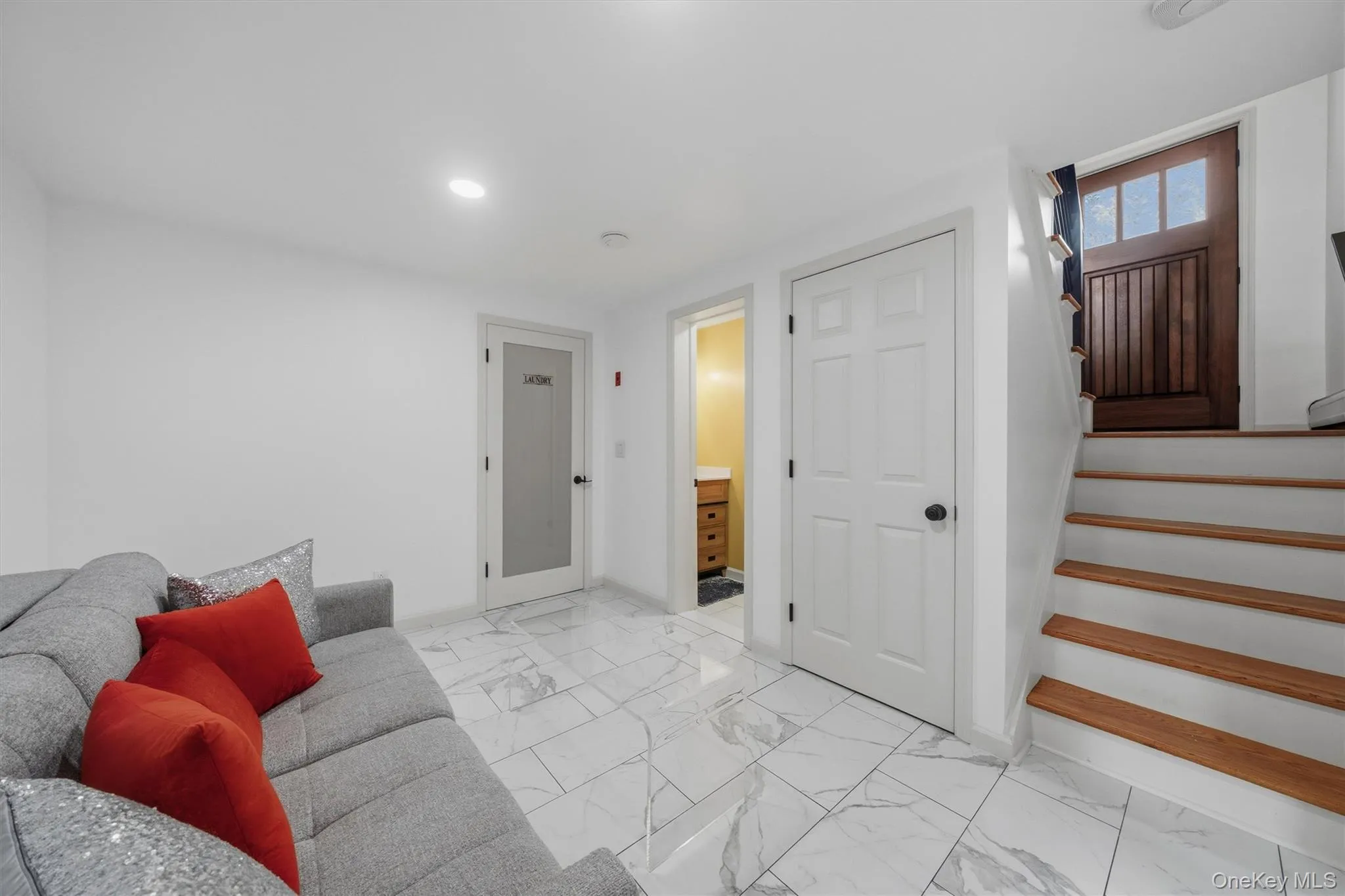 A perfect area for a home or gym. A perfect area for a home or gym.