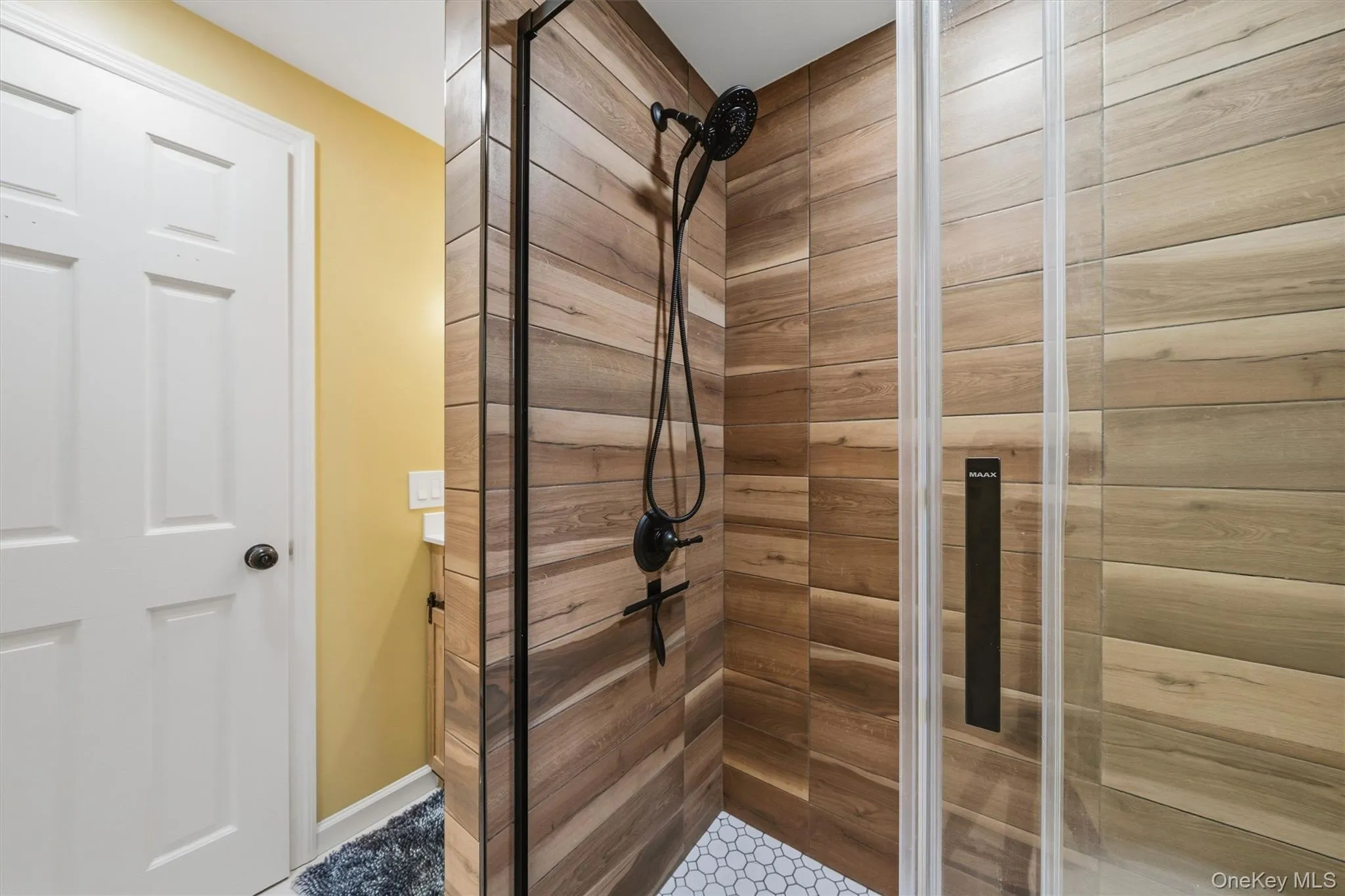 412 Laroe Road, Chester Town, NY, 3 Bedrooms Bedrooms, 10 Rooms Rooms,2 BathroomsBathrooms,Residential,For Rent,Laroe,0,1035387 412 Laroe Road, Chester Town, NY, 3 Bedrooms Bedrooms, 10 Rooms Rooms,2 BathroomsBathrooms,Residential,For Rent,Laroe,0,1035387