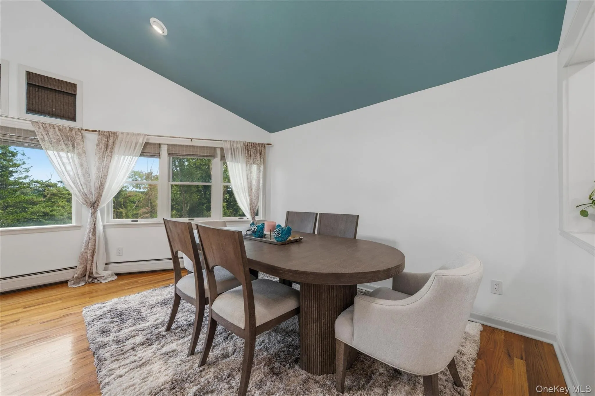 412 Laroe Road, Chester Town, NY, 3 Bedrooms Bedrooms, 10 Rooms Rooms,2 BathroomsBathrooms,Residential,For Rent,Laroe,0,1035387 412 Laroe Road, Chester Town, NY, 3 Bedrooms Bedrooms, 10 Rooms Rooms,2 BathroomsBathrooms,Residential,For Rent,Laroe,0,1035387
