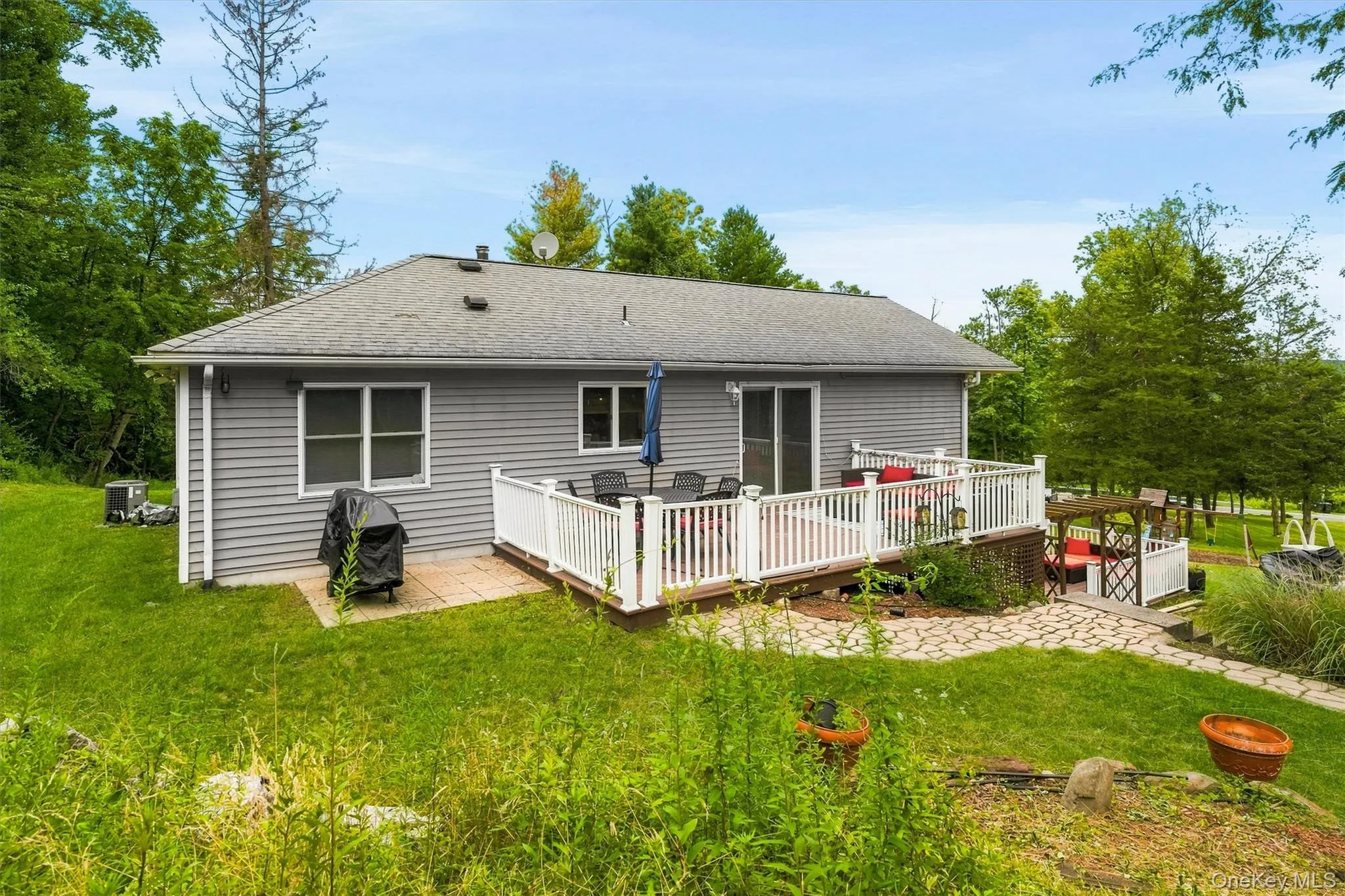 412 Laroe Road, Chester Town, NY, 3 Bedrooms Bedrooms, 10 Rooms Rooms,2 BathroomsBathrooms,Residential,For Rent,Laroe,0,1035387 412 Laroe Road, Chester Town, NY, 3 Bedrooms Bedrooms, 10 Rooms Rooms,2 BathroomsBathrooms,Residential,For Rent,Laroe,0,1035387