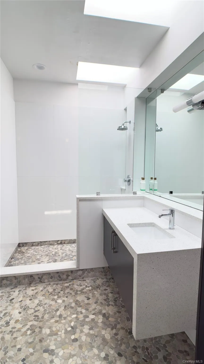 76 Prince Street, Kingston, NY, 2 Bedrooms Bedrooms, 7 Rooms Rooms,2 BathroomsBathrooms,Residential,For Rent,Prince,0,1035390 76 Prince Street, Kingston, NY, 2 Bedrooms Bedrooms, 7 Rooms Rooms,2 BathroomsBathrooms,Residential,For Rent,Prince,0,1035390