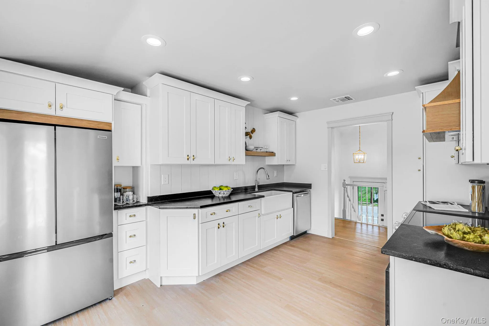 10 Coronado Road, Brookhaven, NY, 4 Bedrooms Bedrooms, 10 Rooms Rooms,2 BathroomsBathrooms,Residential,For Rent,Coronado,0,1035399 10 Coronado Road, Brookhaven, NY, 4 Bedrooms Bedrooms, 10 Rooms Rooms,2 BathroomsBathrooms,Residential,For Rent,Coronado,0,1035399