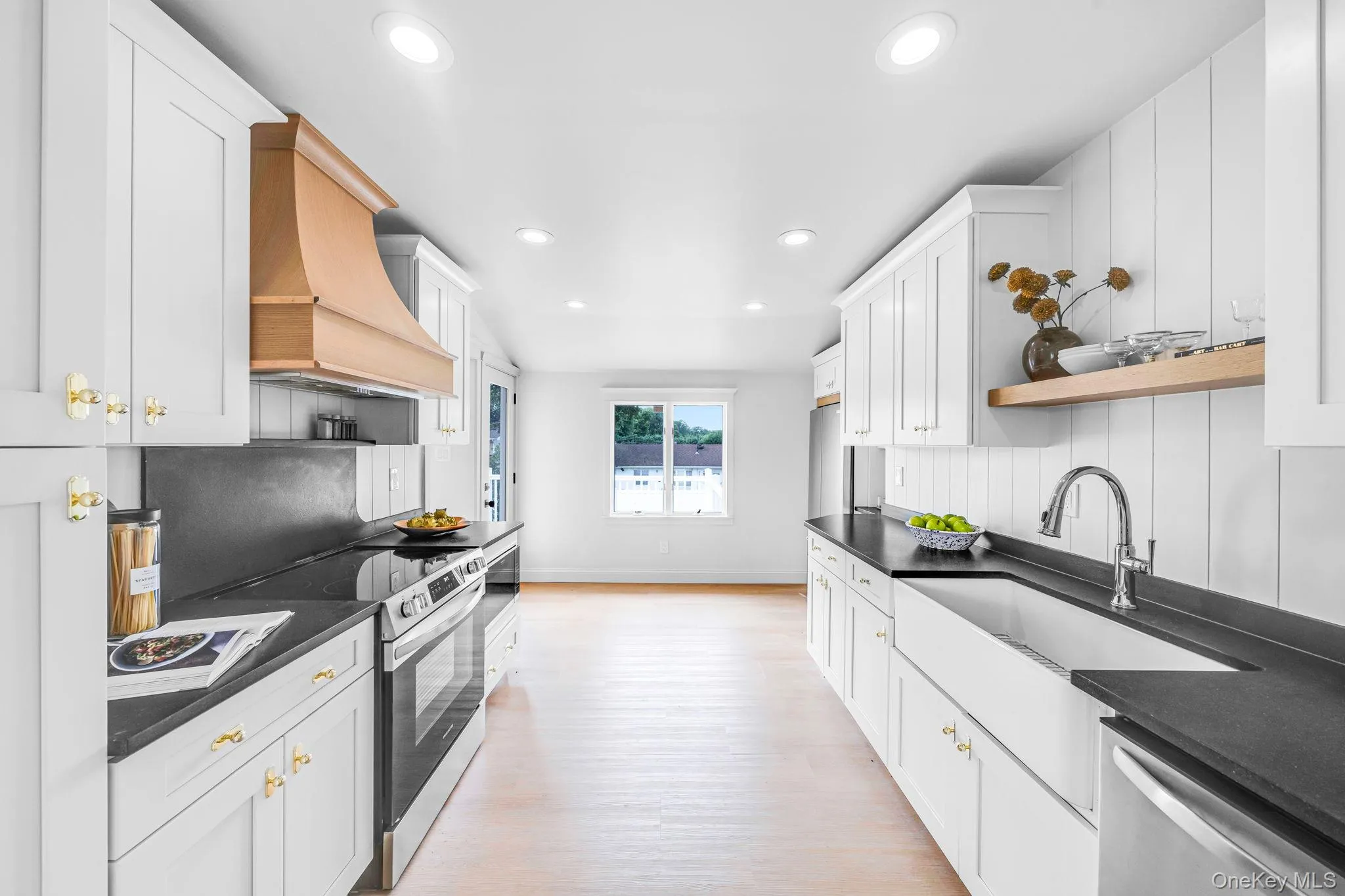 10 Coronado Road, Brookhaven, NY, 4 Bedrooms Bedrooms, 10 Rooms Rooms,2 BathroomsBathrooms,Residential,For Rent,Coronado,0,1035399 10 Coronado Road, Brookhaven, NY, 4 Bedrooms Bedrooms, 10 Rooms Rooms,2 BathroomsBathrooms,Residential,For Rent,Coronado,0,1035399