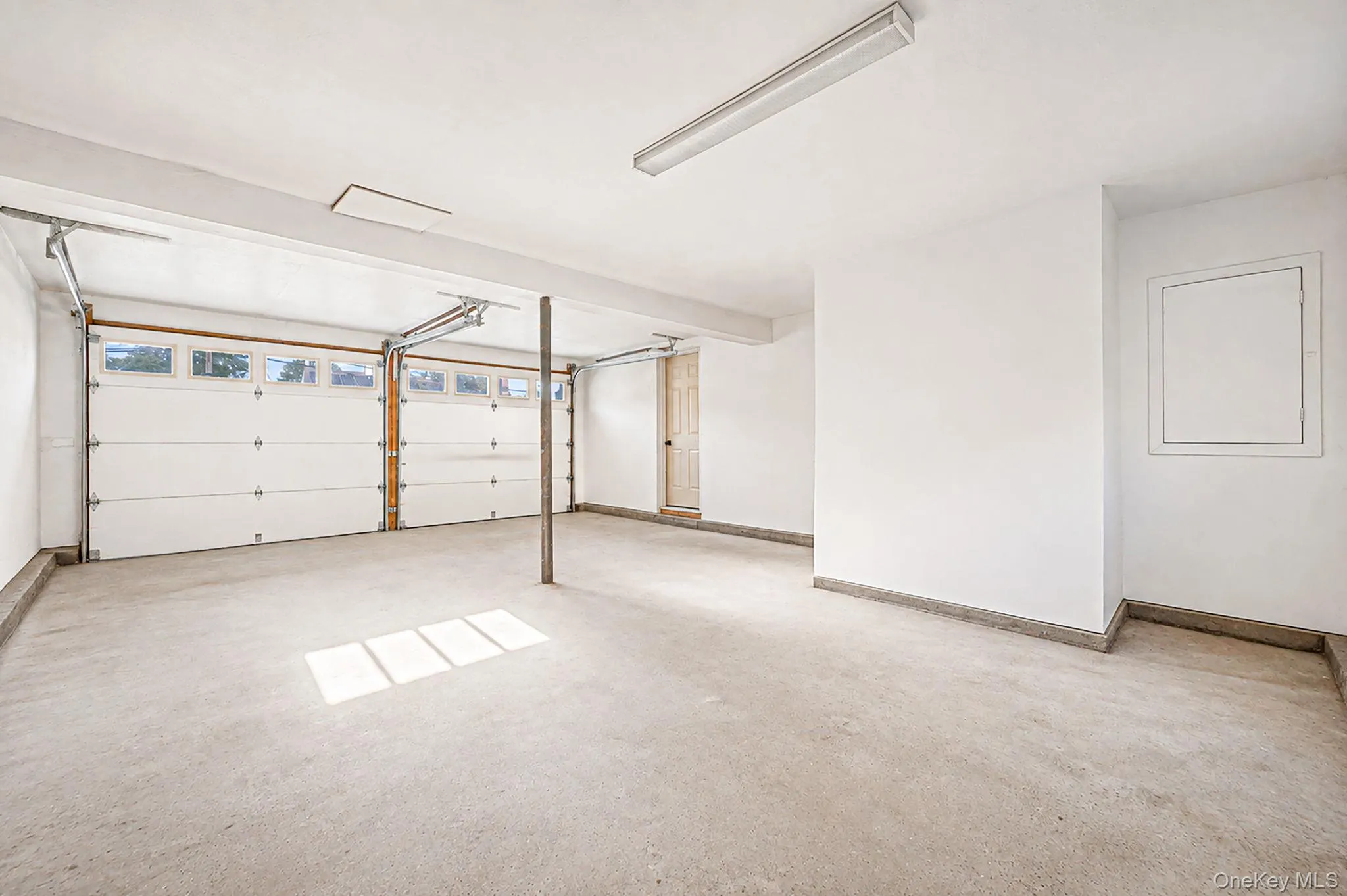 10 Coronado Road, Brookhaven, NY, 4 Bedrooms Bedrooms, 10 Rooms Rooms,2 BathroomsBathrooms,Residential,For Rent,Coronado,0,1035399 10 Coronado Road, Brookhaven, NY, 4 Bedrooms Bedrooms, 10 Rooms Rooms,2 BathroomsBathrooms,Residential,For Rent,Coronado,0,1035399