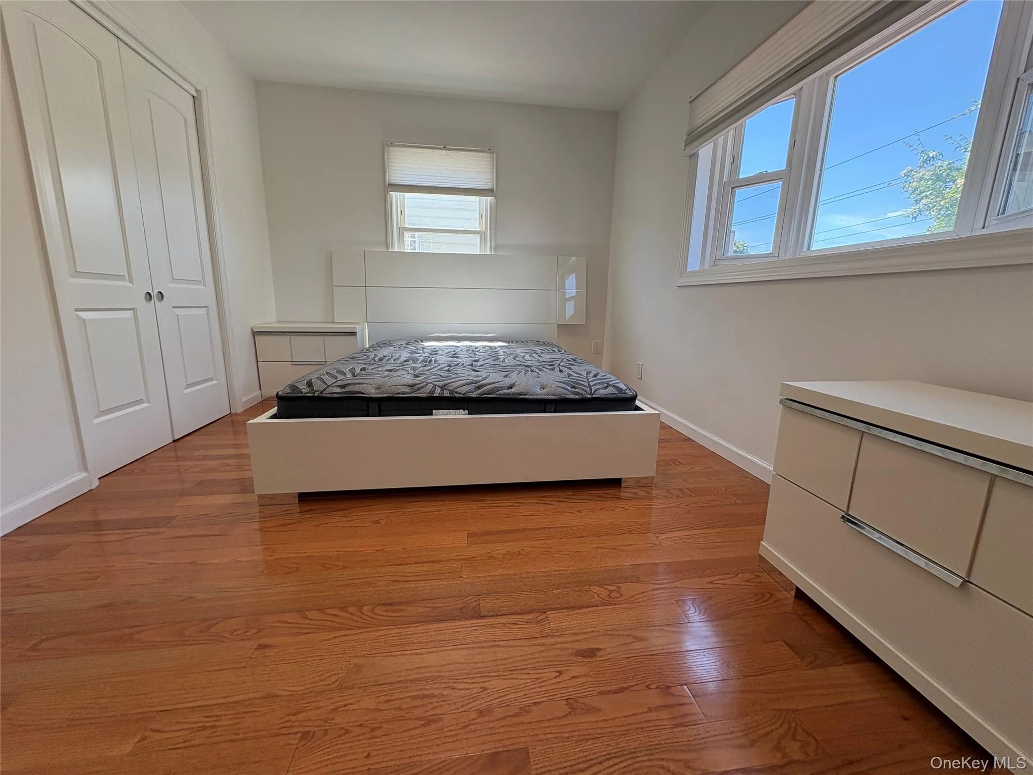 3233 200 Street, New York, NY, 3 Bedrooms Bedrooms, 6 Rooms Rooms,1 BathroomBathrooms,Residential Lease,For Rent,200,0,1035402 3233 200 Street, New York, NY, 3 Bedrooms Bedrooms, 6 Rooms Rooms,1 BathroomBathrooms,Residential Lease,For Rent,200,0,1035402