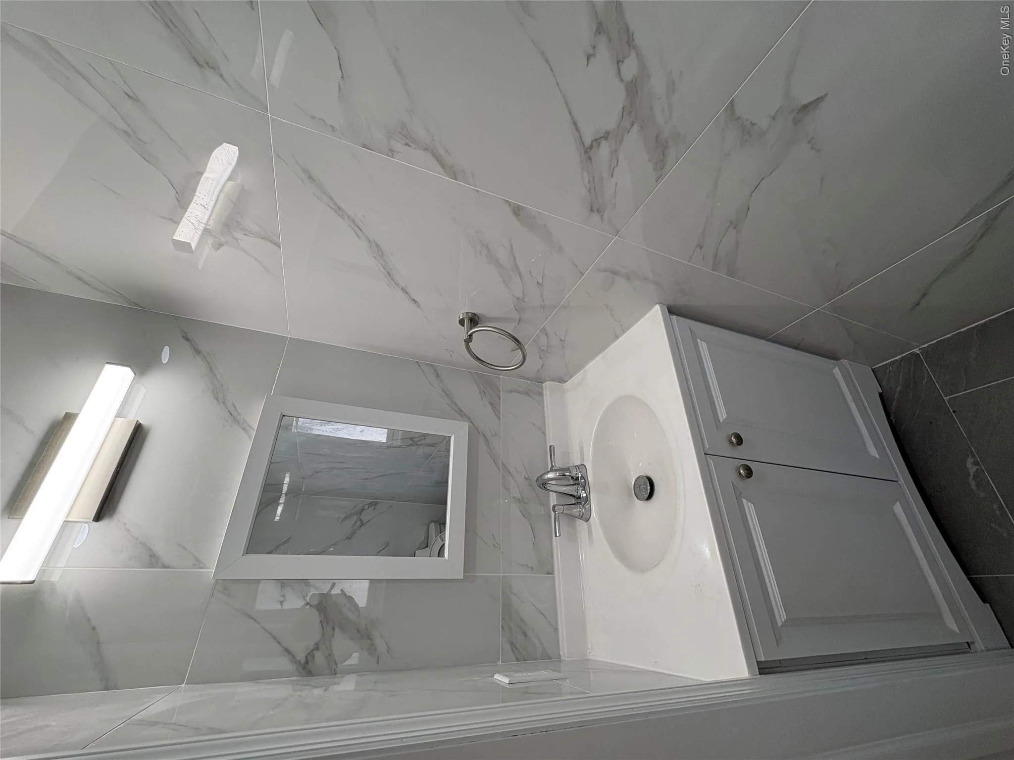 3233 200 Street, New York, NY, 3 Bedrooms Bedrooms, 6 Rooms Rooms,1 BathroomBathrooms,Residential Lease,For Rent,200,0,1035402 3233 200 Street, New York, NY, 3 Bedrooms Bedrooms, 6 Rooms Rooms,1 BathroomBathrooms,Residential Lease,For Rent,200,0,1035402