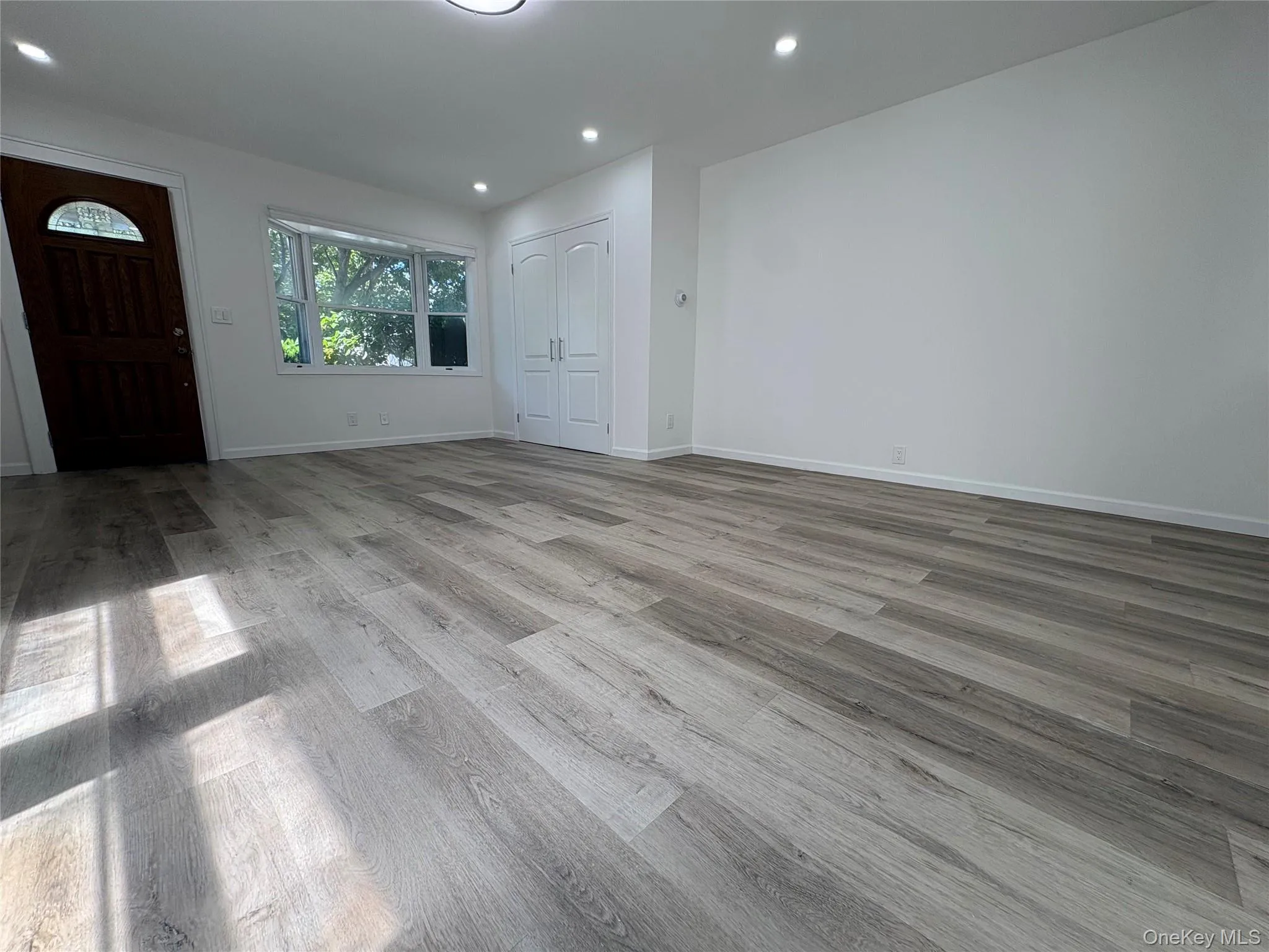 3233 200 Street, New York, NY, 3 Bedrooms Bedrooms, 6 Rooms Rooms,1 BathroomBathrooms,Residential Lease,For Rent,200,0,1035402 3233 200 Street, New York, NY, 3 Bedrooms Bedrooms, 6 Rooms Rooms,1 BathroomBathrooms,Residential Lease,For Rent,200,0,1035402