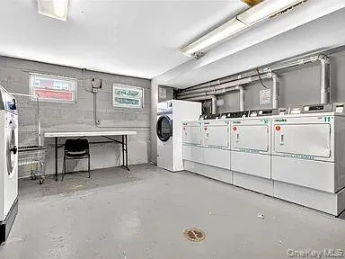 160 centre, New Rochelle, NY, 1 Bedroom Bedrooms, 3 Rooms Rooms,1 BathroomBathrooms,Residential Lease,For Rent,centre,0,1035403 160 centre, New Rochelle, NY, 1 Bedroom Bedrooms, 3 Rooms Rooms,1 BathroomBathrooms,Residential Lease,For Rent,centre,0,1035403