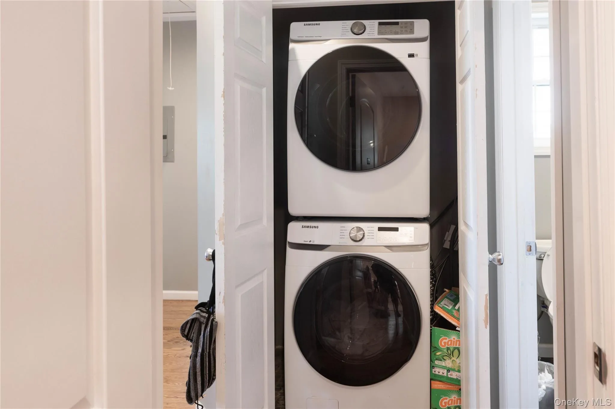 210 Abbott Avenue, Greenburgh, NY, 4 Bedrooms Bedrooms, 11 Rooms Rooms,3 BathroomsBathrooms,Residential,For Rent,Abbott,0,1035404 210 Abbott Avenue, Greenburgh, NY, 4 Bedrooms Bedrooms, 11 Rooms Rooms,3 BathroomsBathrooms,Residential,For Rent,Abbott,0,1035404