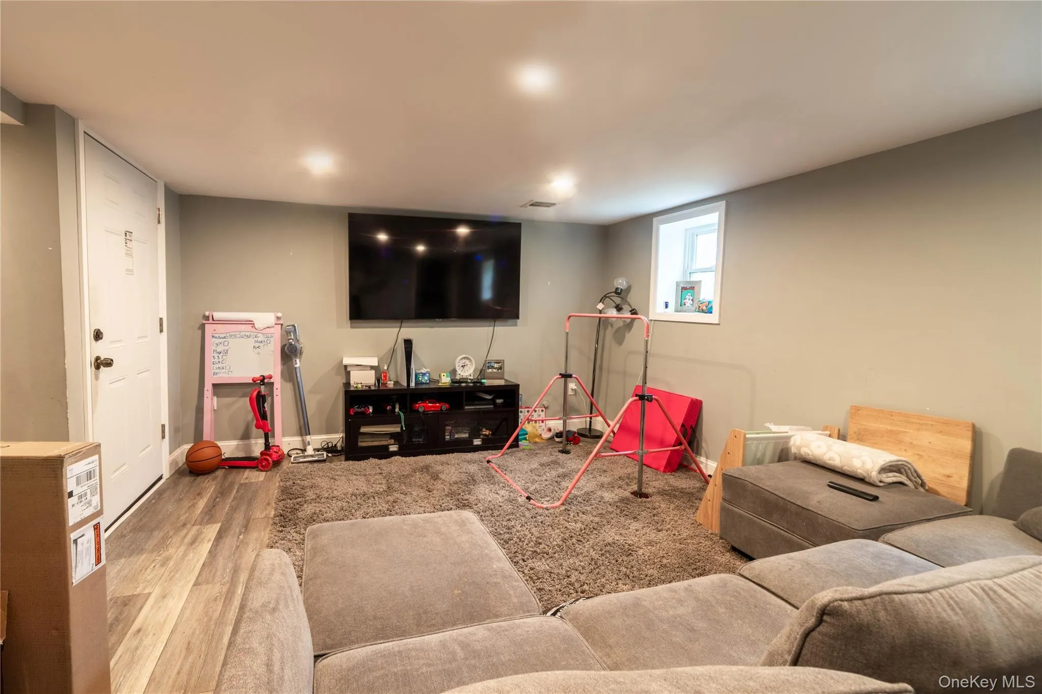 210 Abbott Avenue, Greenburgh, NY, 4 Bedrooms Bedrooms, 11 Rooms Rooms,3 BathroomsBathrooms,Residential,For Rent,Abbott,0,1035404 210 Abbott Avenue, Greenburgh, NY, 4 Bedrooms Bedrooms, 11 Rooms Rooms,3 BathroomsBathrooms,Residential,For Rent,Abbott,0,1035404