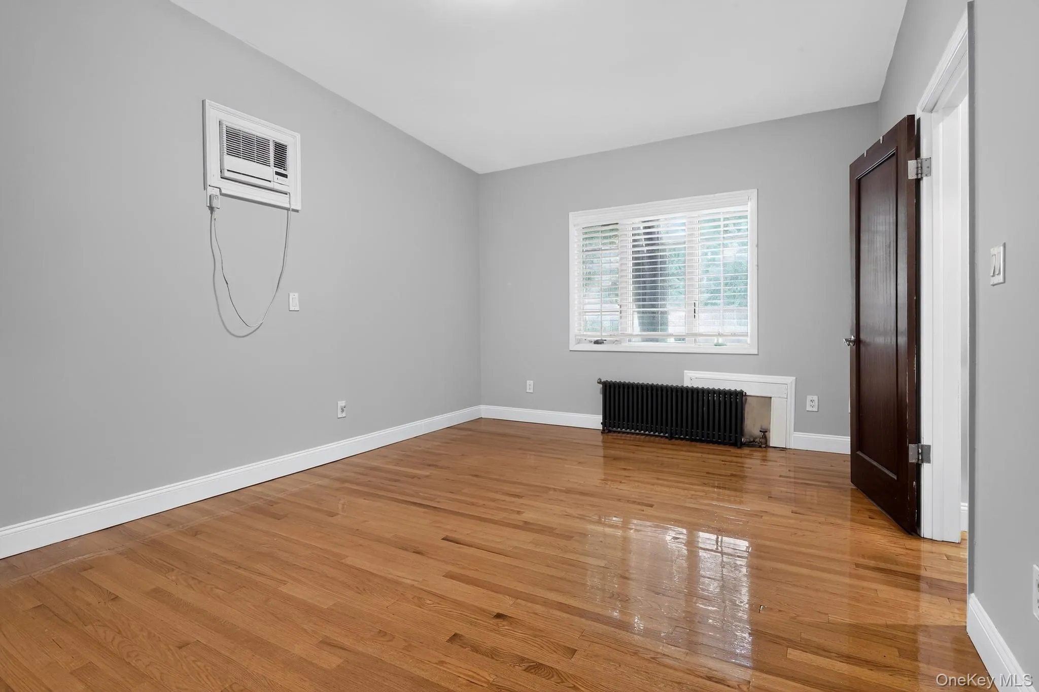 24640 Alameda Avenue, New York, NY, 5 Bedrooms Bedrooms, 10 Rooms Rooms,2 BathroomsBathrooms,Residential,For Rent,Alameda,0,1035405 24640 Alameda Avenue, New York, NY, 5 Bedrooms Bedrooms, 10 Rooms Rooms,2 BathroomsBathrooms,Residential,For Rent,Alameda,0,1035405