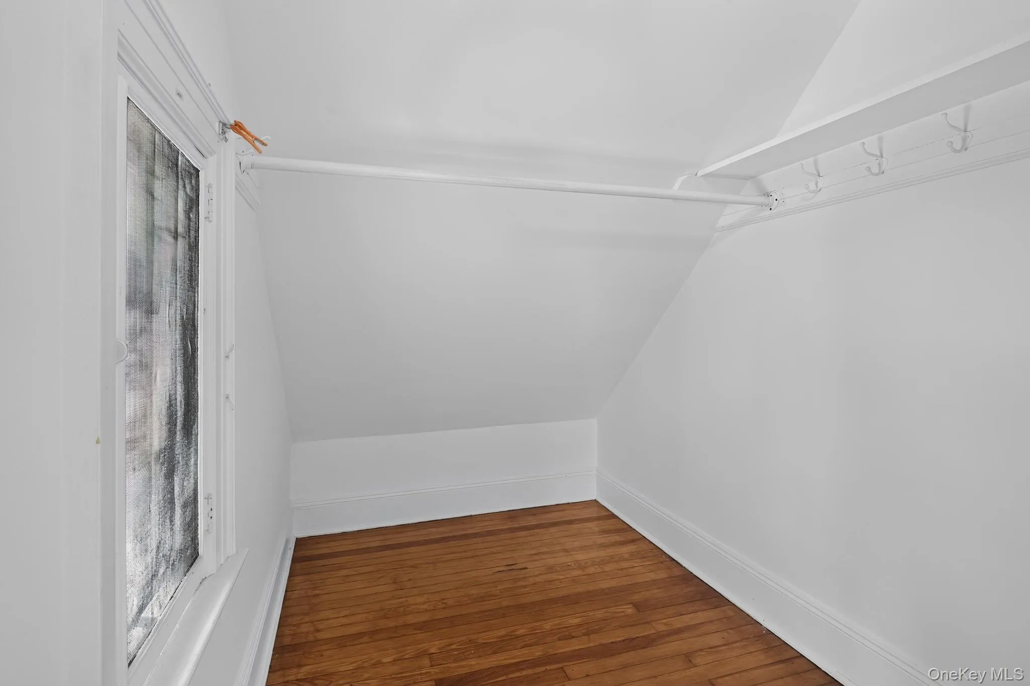 24640 Alameda Avenue, New York, NY, 5 Bedrooms Bedrooms, 10 Rooms Rooms,2 BathroomsBathrooms,Residential,For Rent,Alameda,0,1035405 24640 Alameda Avenue, New York, NY, 5 Bedrooms Bedrooms, 10 Rooms Rooms,2 BathroomsBathrooms,Residential,For Rent,Alameda,0,1035405