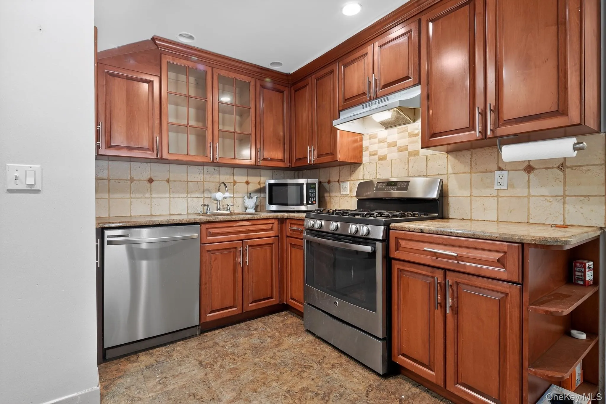24640 Alameda Avenue, New York, NY, 5 Bedrooms Bedrooms, 10 Rooms Rooms,2 BathroomsBathrooms,Residential,For Rent,Alameda,0,1035405 24640 Alameda Avenue, New York, NY, 5 Bedrooms Bedrooms, 10 Rooms Rooms,2 BathroomsBathrooms,Residential,For Rent,Alameda,0,1035405