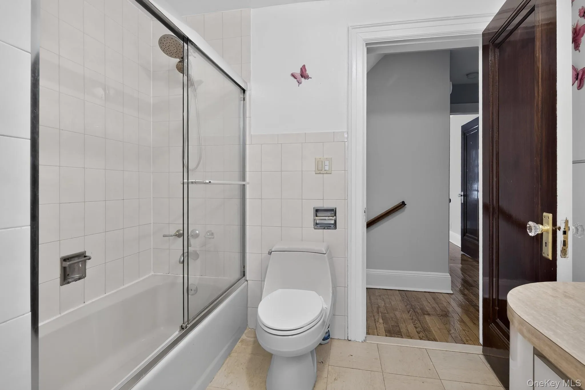 24640 Alameda Avenue, New York, NY, 5 Bedrooms Bedrooms, 10 Rooms Rooms,2 BathroomsBathrooms,Residential,For Rent,Alameda,0,1035405 24640 Alameda Avenue, New York, NY, 5 Bedrooms Bedrooms, 10 Rooms Rooms,2 BathroomsBathrooms,Residential,For Rent,Alameda,0,1035405