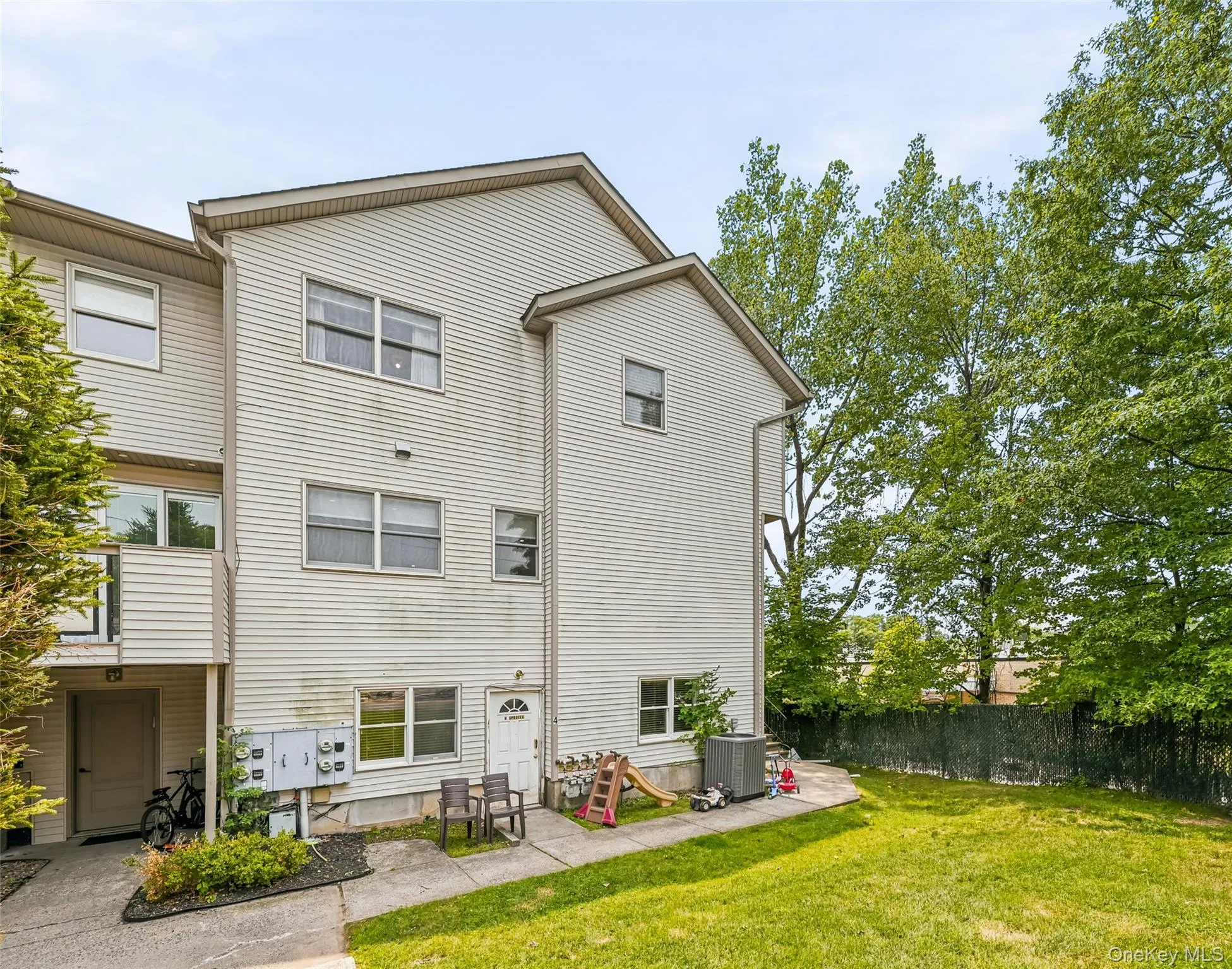 4 Spruill Court, Ramapo, NY, 5 Bedrooms Bedrooms, 12 Rooms Rooms,3 BathroomsBathrooms,Residential,For Rent,Spruill,0,1035407 4 Spruill Court, Ramapo, NY, 5 Bedrooms Bedrooms, 12 Rooms Rooms,3 BathroomsBathrooms,Residential,For Rent,Spruill,0,1035407