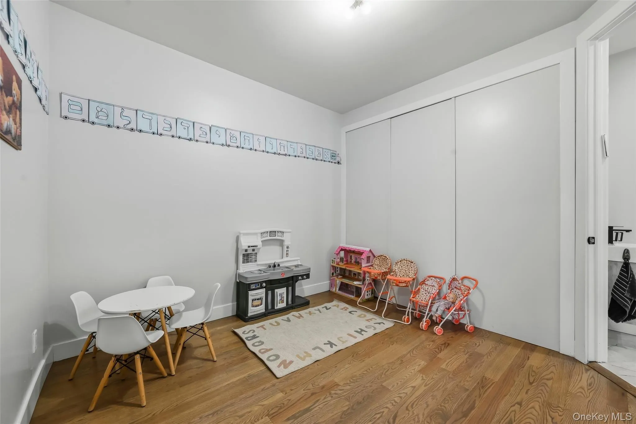 4 Spruill Court, Ramapo, NY, 5 Bedrooms Bedrooms, 12 Rooms Rooms,3 BathroomsBathrooms,Residential,For Rent,Spruill,0,1035407 4 Spruill Court, Ramapo, NY, 5 Bedrooms Bedrooms, 12 Rooms Rooms,3 BathroomsBathrooms,Residential,For Rent,Spruill,0,1035407