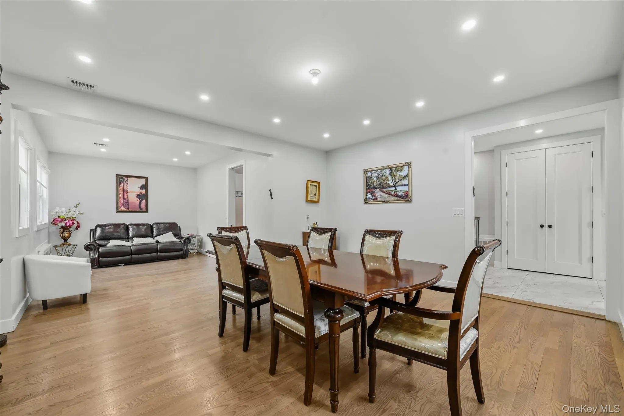 4 Spruill Court, Ramapo, NY, 5 Bedrooms Bedrooms, 12 Rooms Rooms,3 BathroomsBathrooms,Residential,For Rent,Spruill,0,1035407 4 Spruill Court, Ramapo, NY, 5 Bedrooms Bedrooms, 12 Rooms Rooms,3 BathroomsBathrooms,Residential,For Rent,Spruill,0,1035407