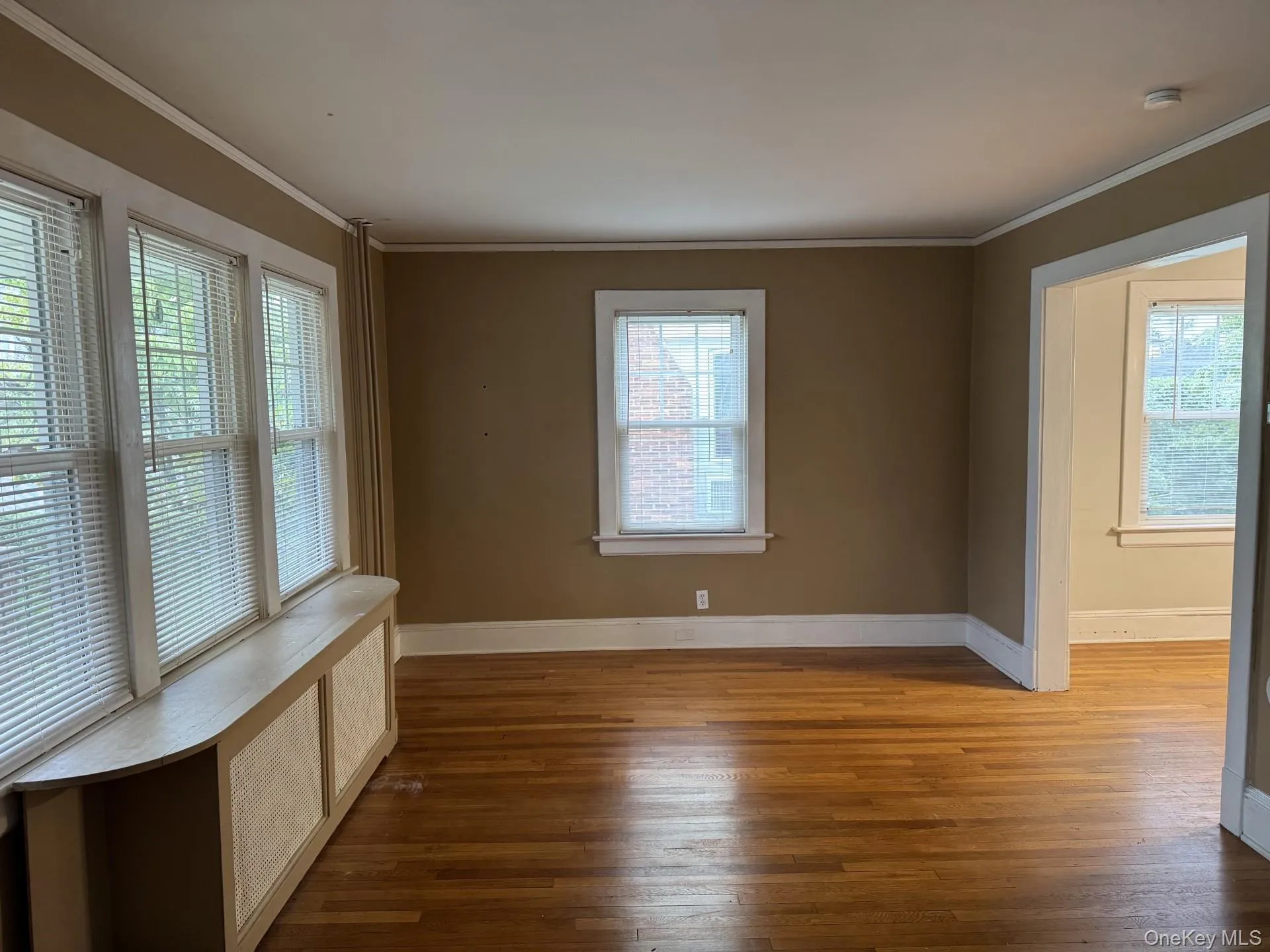 Generously sized with beautiful windows and hardwood floors Generously sized with beautiful windows and hardwood floors
