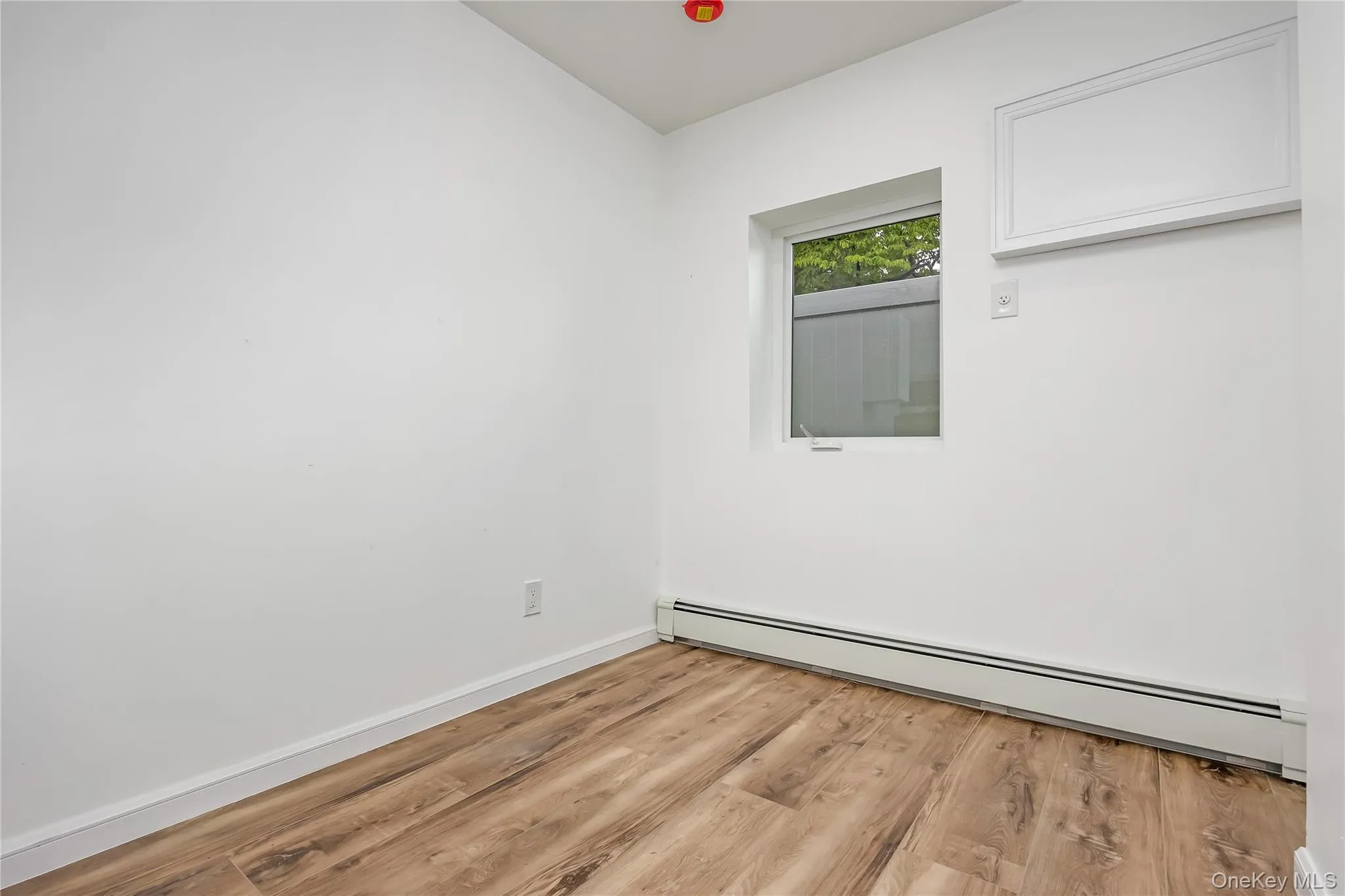 29 Tyler Street, Brookhaven, NY, 1 Bedroom Bedrooms, 3 Rooms Rooms,1 BathroomBathrooms,Residential Lease,For Rent,Tyler,0,1035412 29 Tyler Street, Brookhaven, NY, 1 Bedroom Bedrooms, 3 Rooms Rooms,1 BathroomBathrooms,Residential Lease,For Rent,Tyler,0,1035412