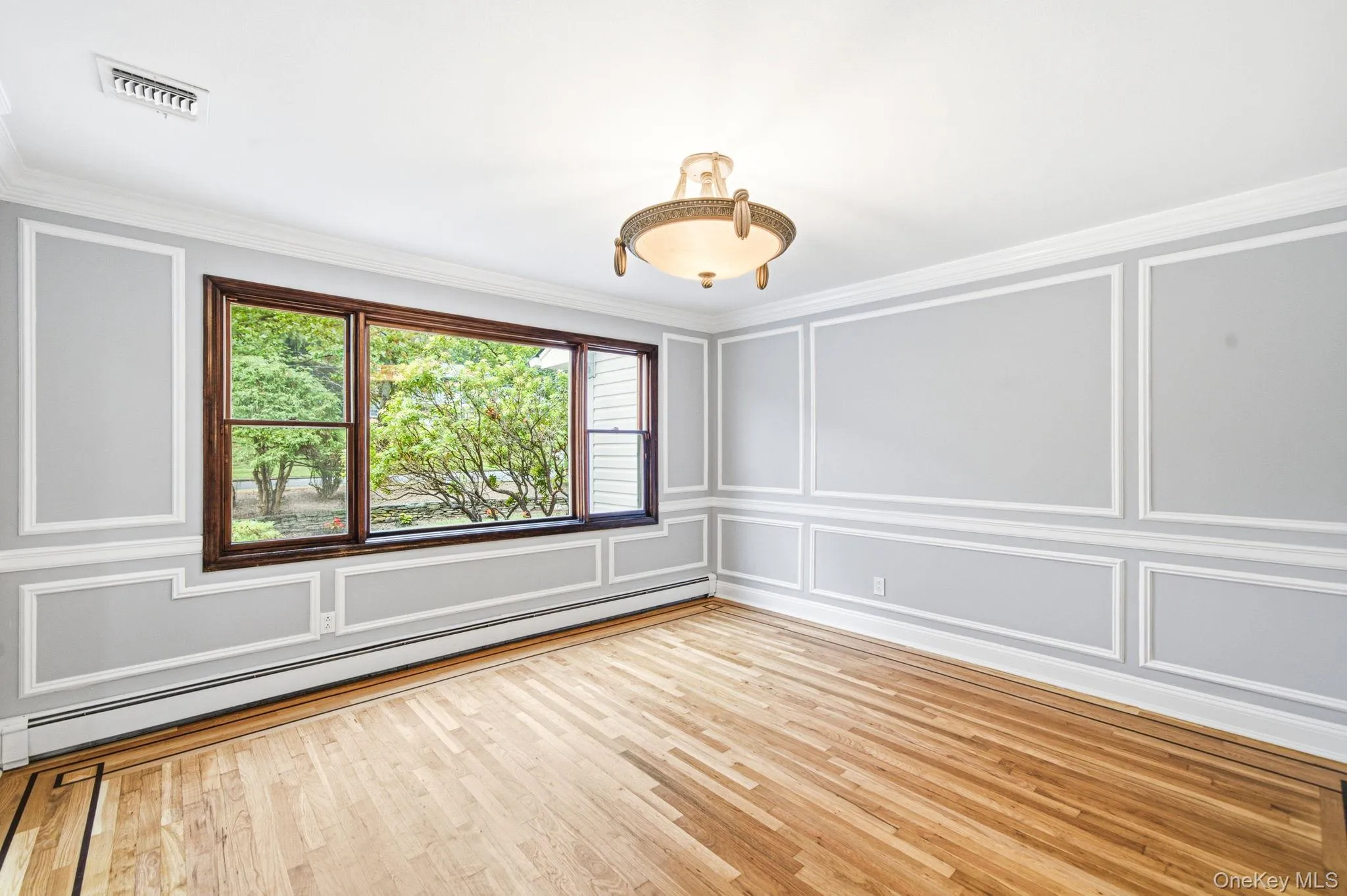 20 Arbor Lane, Huntington, NY, 5 Bedrooms Bedrooms, 10 Rooms Rooms,2 BathroomsBathrooms,Residential,For Rent,Arbor,0,1035415 20 Arbor Lane, Huntington, NY, 5 Bedrooms Bedrooms, 10 Rooms Rooms,2 BathroomsBathrooms,Residential,For Rent,Arbor,0,1035415