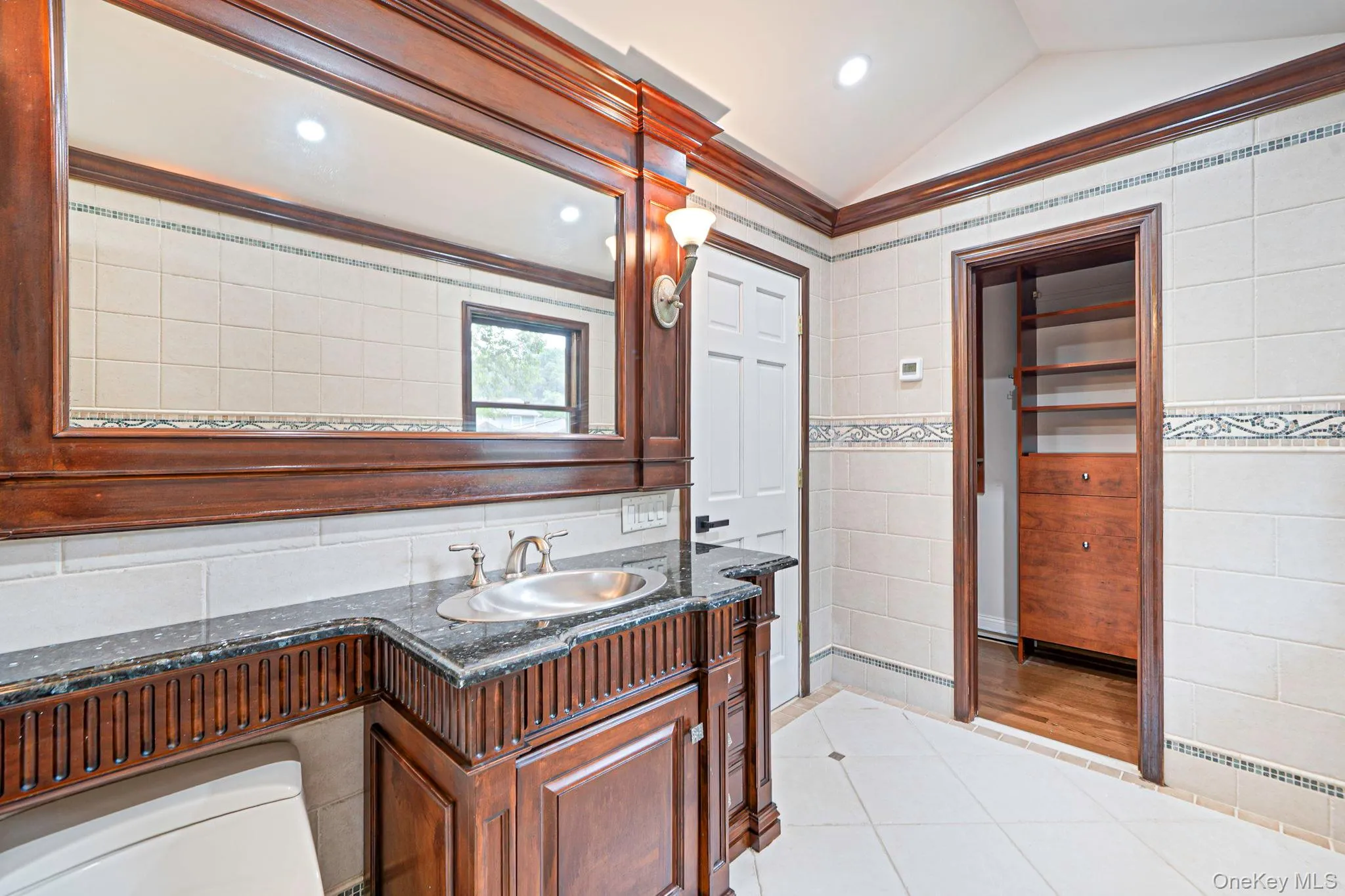 20 Arbor Lane, Huntington, NY, 5 Bedrooms Bedrooms, 10 Rooms Rooms,2 BathroomsBathrooms,Residential,For Rent,Arbor,0,1035415 20 Arbor Lane, Huntington, NY, 5 Bedrooms Bedrooms, 10 Rooms Rooms,2 BathroomsBathrooms,Residential,For Rent,Arbor,0,1035415