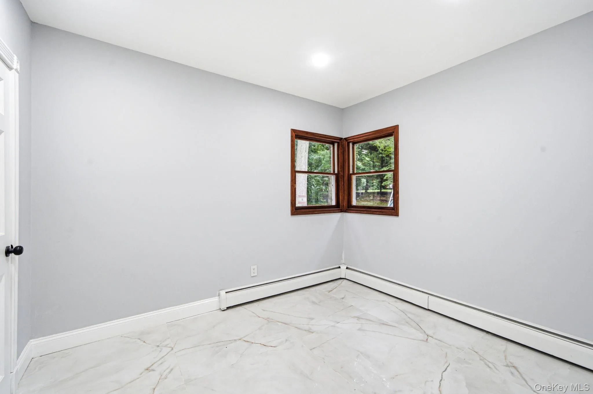 20 Arbor Lane, Huntington, NY, 5 Bedrooms Bedrooms, 10 Rooms Rooms,2 BathroomsBathrooms,Residential,For Rent,Arbor,0,1035415 20 Arbor Lane, Huntington, NY, 5 Bedrooms Bedrooms, 10 Rooms Rooms,2 BathroomsBathrooms,Residential,For Rent,Arbor,0,1035415