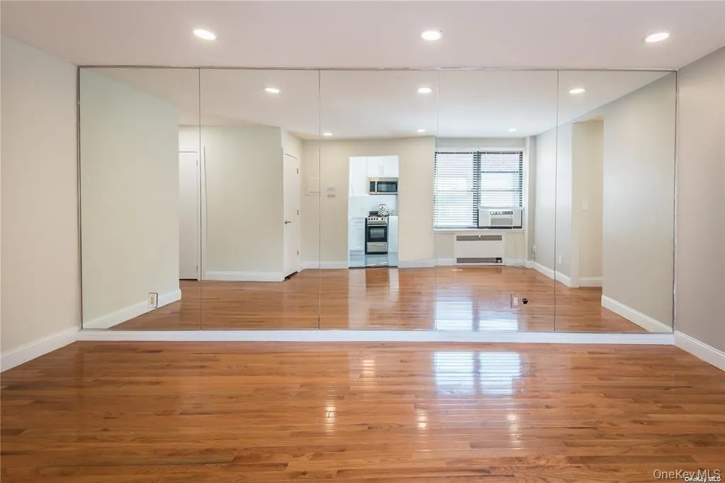 7 Bond Street, North Hempstead, NY, 1 Bedroom Bedrooms, 5 Rooms Rooms,1 BathroomBathrooms,Residential Lease,For Rent,Bond,0,1035416 7 Bond Street, North Hempstead, NY, 1 Bedroom Bedrooms, 5 Rooms Rooms,1 BathroomBathrooms,Residential Lease,For Rent,Bond,0,1035416