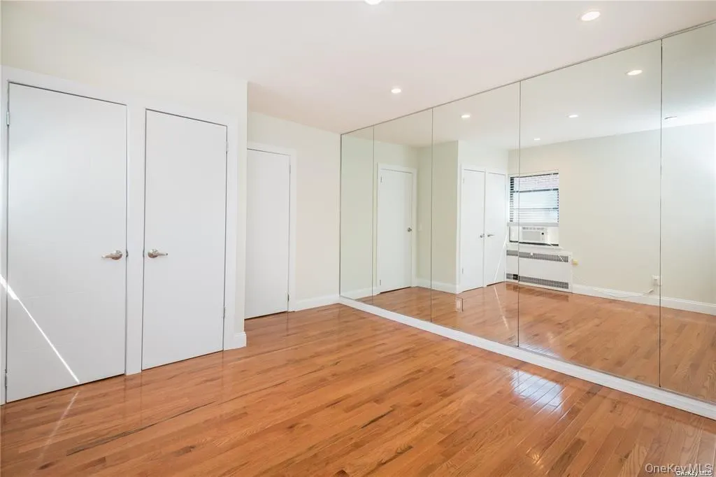 7 Bond Street, North Hempstead, NY, 1 Bedroom Bedrooms, 5 Rooms Rooms,1 BathroomBathrooms,Residential Lease,For Rent,Bond,0,1035416 7 Bond Street, North Hempstead, NY, 1 Bedroom Bedrooms, 5 Rooms Rooms,1 BathroomBathrooms,Residential Lease,For Rent,Bond,0,1035416