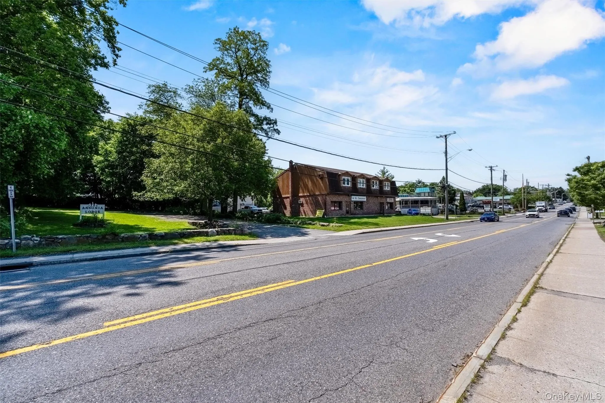 1860 Main Street, Yorktown, NY, 1 Bedroom Bedrooms, 3 Rooms Rooms,1 BathroomBathrooms,Residential Lease,For Rent,Main,0,1035423 1860 Main Street, Yorktown, NY, 1 Bedroom Bedrooms, 3 Rooms Rooms,1 BathroomBathrooms,Residential Lease,For Rent,Main,0,1035423