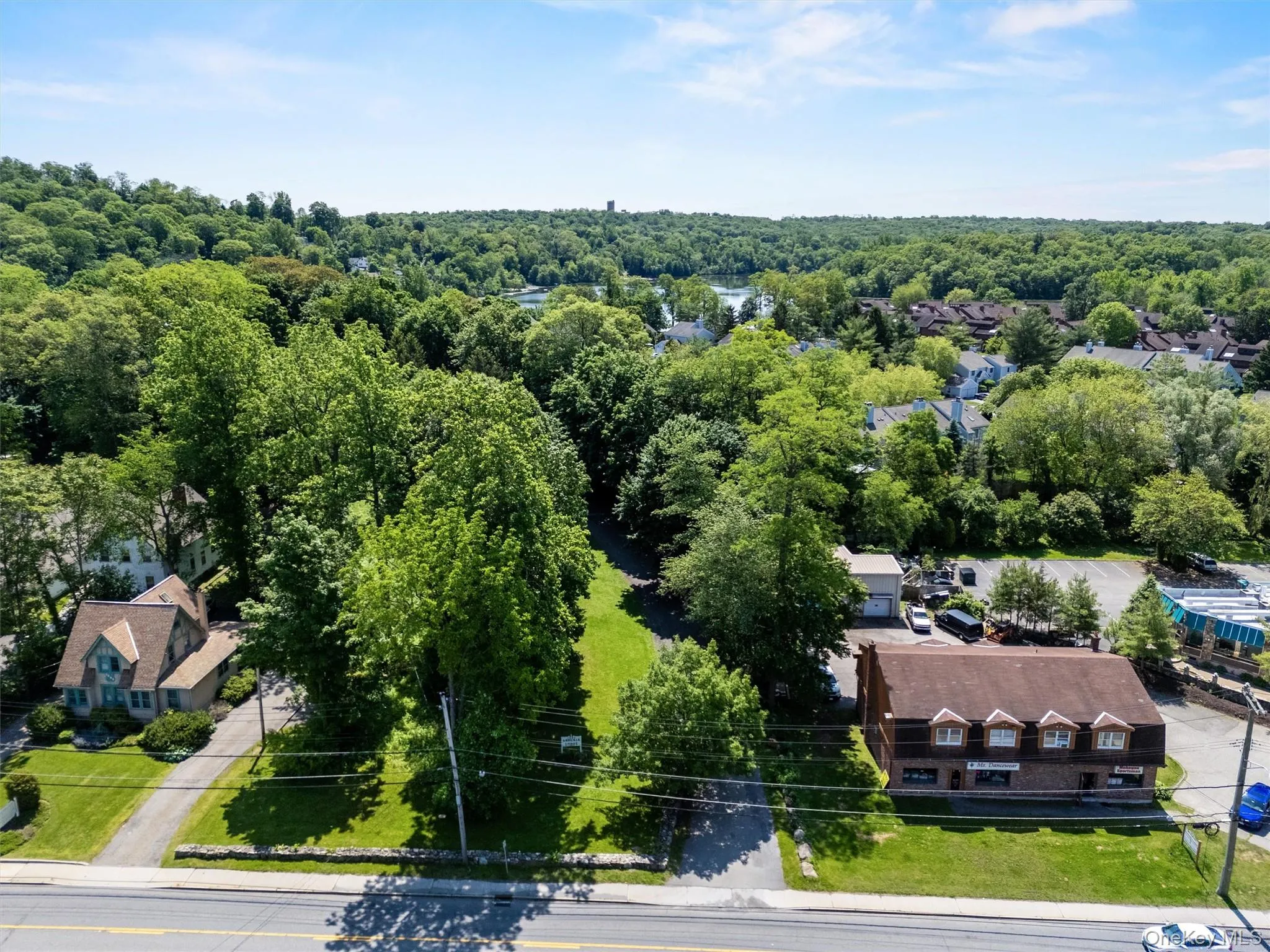 1860 Main Street, Yorktown, NY, 1 Bedroom Bedrooms, 3 Rooms Rooms,1 BathroomBathrooms,Residential Lease,For Rent,Main,0,1035423 1860 Main Street, Yorktown, NY, 1 Bedroom Bedrooms, 3 Rooms Rooms,1 BathroomBathrooms,Residential Lease,For Rent,Main,0,1035423