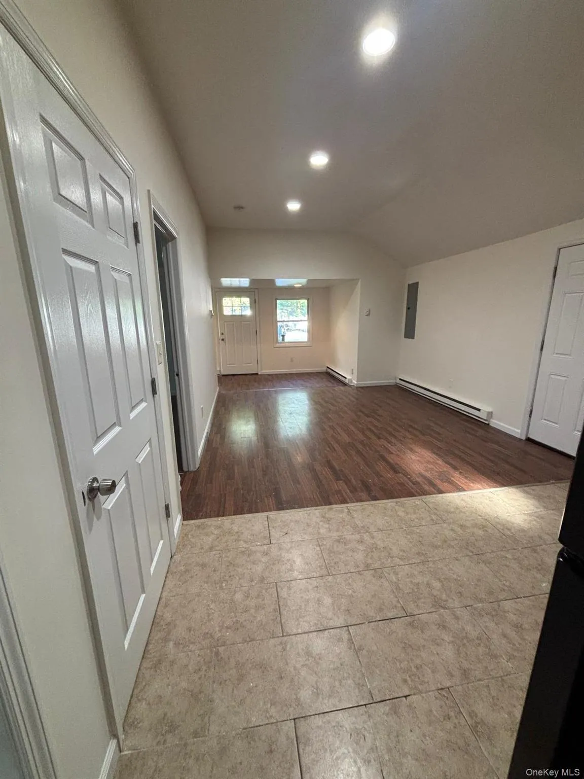 141 Huguenot Drive, Brookhaven, NY, 2 Bedrooms Bedrooms, 3 Rooms Rooms,1 BathroomBathrooms,Residential Lease,For Rent,Huguenot,0,1035425 141 Huguenot Drive, Brookhaven, NY, 2 Bedrooms Bedrooms, 3 Rooms Rooms,1 BathroomBathrooms,Residential Lease,For Rent,Huguenot,0,1035425
