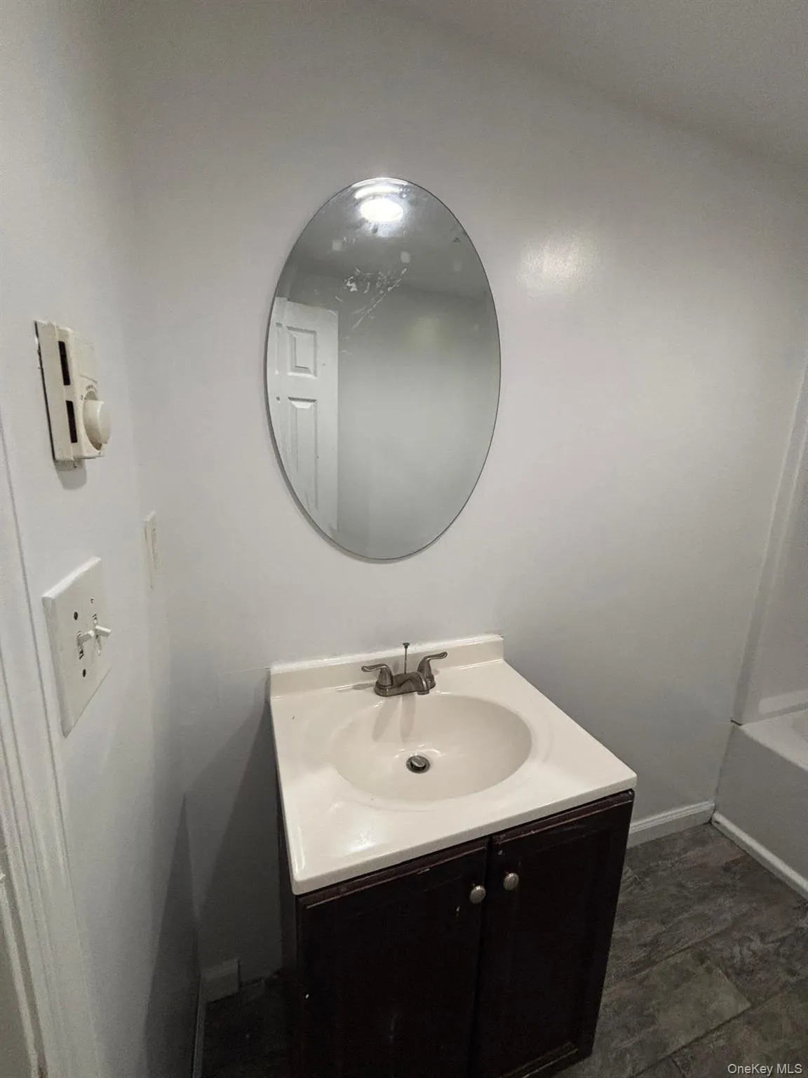 141 Huguenot Drive, Brookhaven, NY, 2 Bedrooms Bedrooms, 3 Rooms Rooms,1 BathroomBathrooms,Residential Lease,For Rent,Huguenot,0,1035425 141 Huguenot Drive, Brookhaven, NY, 2 Bedrooms Bedrooms, 3 Rooms Rooms,1 BathroomBathrooms,Residential Lease,For Rent,Huguenot,0,1035425