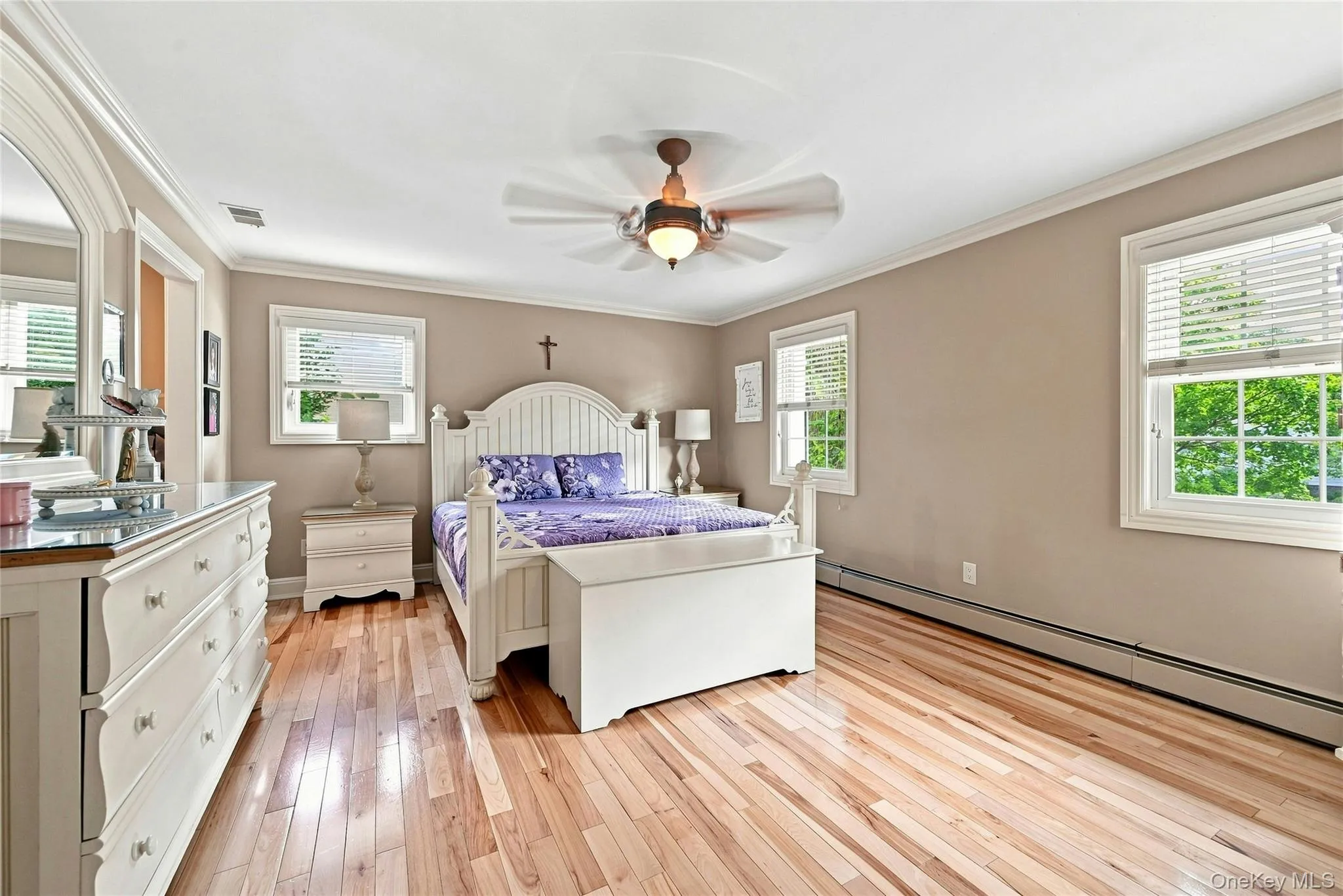 54 Twin Oaks Drive, Smithtown, NY, 4 Bedrooms Bedrooms, 9 Rooms Rooms,2 BathroomsBathrooms,Residential,For Rent,Twin Oaks,0,1035429 54 Twin Oaks Drive, Smithtown, NY, 4 Bedrooms Bedrooms, 9 Rooms Rooms,2 BathroomsBathrooms,Residential,For Rent,Twin Oaks,0,1035429