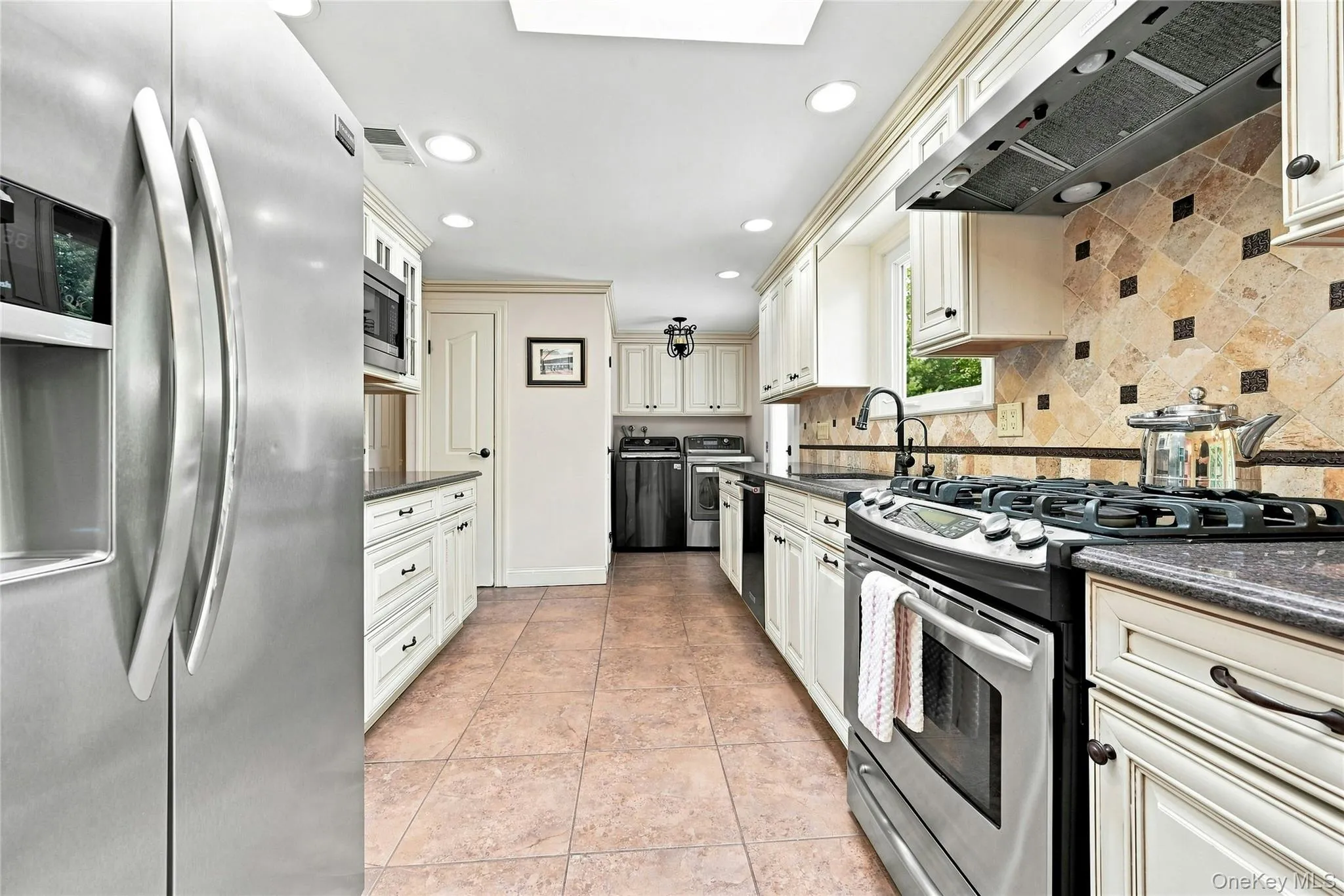 54 Twin Oaks Drive, Smithtown, NY, 4 Bedrooms Bedrooms, 9 Rooms Rooms,2 BathroomsBathrooms,Residential,For Rent,Twin Oaks,0,1035429 54 Twin Oaks Drive, Smithtown, NY, 4 Bedrooms Bedrooms, 9 Rooms Rooms,2 BathroomsBathrooms,Residential,For Rent,Twin Oaks,0,1035429