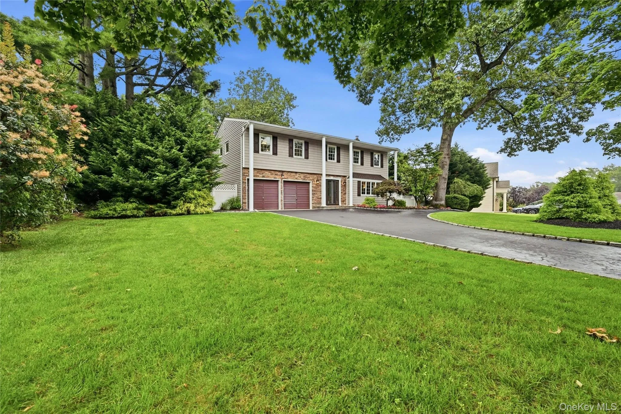 54 Twin Oaks Drive, Smithtown, NY, 4 Bedrooms Bedrooms, 9 Rooms Rooms,2 BathroomsBathrooms,Residential,For Rent,Twin Oaks,0,1035429 54 Twin Oaks Drive, Smithtown, NY, 4 Bedrooms Bedrooms, 9 Rooms Rooms,2 BathroomsBathrooms,Residential,For Rent,Twin Oaks,0,1035429