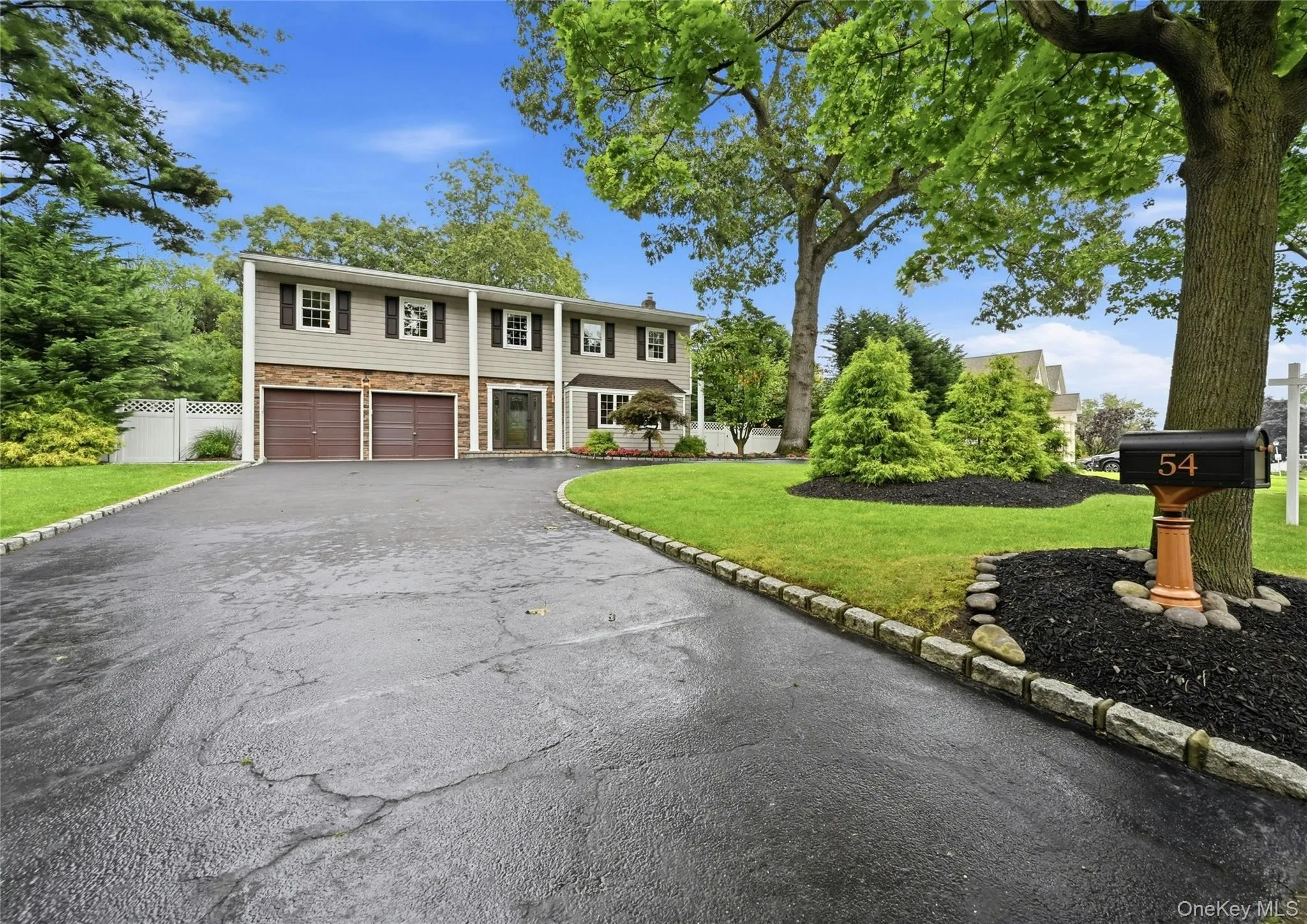 54 Twin Oaks Drive, Smithtown, NY, 4 Bedrooms Bedrooms, 9 Rooms Rooms,2 BathroomsBathrooms,Residential,For Rent,Twin Oaks,0,1035429 54 Twin Oaks Drive, Smithtown, NY, 4 Bedrooms Bedrooms, 9 Rooms Rooms,2 BathroomsBathrooms,Residential,For Rent,Twin Oaks,0,1035429