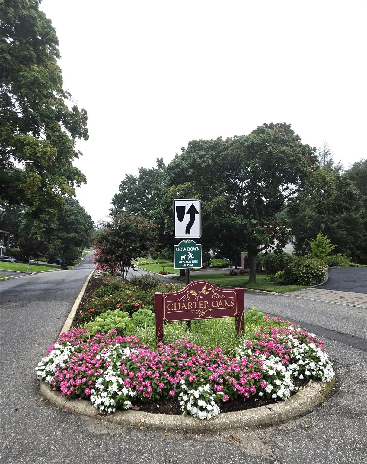 54 Twin Oaks Drive, Smithtown, NY, 4 Bedrooms Bedrooms, 9 Rooms Rooms,2 BathroomsBathrooms,Residential,For Rent,Twin Oaks,0,1035429 54 Twin Oaks Drive, Smithtown, NY, 4 Bedrooms Bedrooms, 9 Rooms Rooms,2 BathroomsBathrooms,Residential,For Rent,Twin Oaks,0,1035429