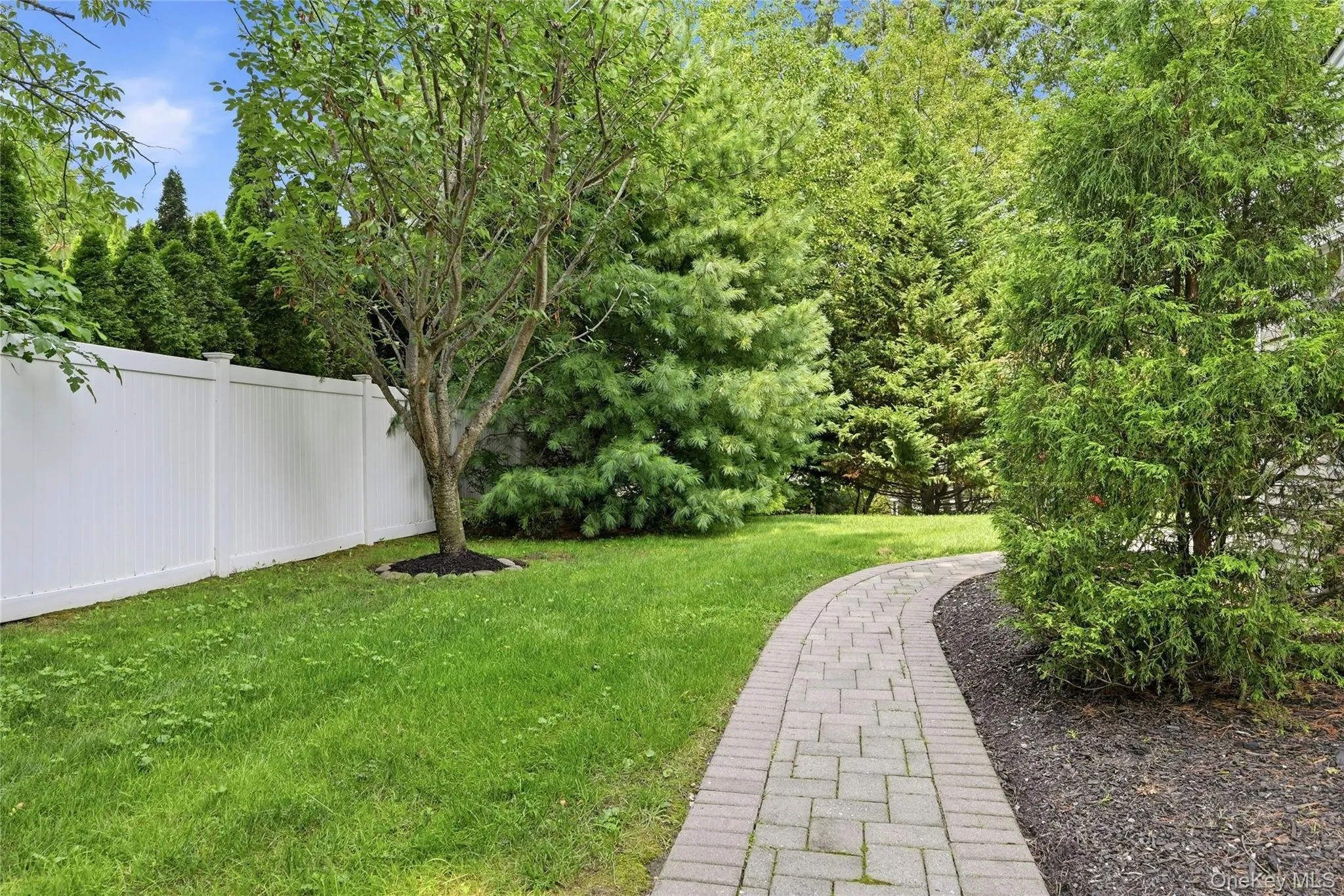 54 Twin Oaks Drive, Smithtown, NY, 4 Bedrooms Bedrooms, 9 Rooms Rooms,2 BathroomsBathrooms,Residential,For Rent,Twin Oaks,0,1035429 54 Twin Oaks Drive, Smithtown, NY, 4 Bedrooms Bedrooms, 9 Rooms Rooms,2 BathroomsBathrooms,Residential,For Rent,Twin Oaks,0,1035429