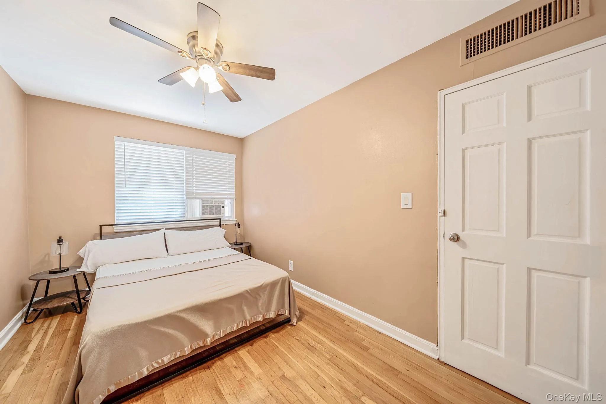 5120 69th Place, New York, NY, 3 Bedrooms Bedrooms, 6 Rooms Rooms,2 BathroomsBathrooms,Residential,For Rent,69th,0,1035430 5120 69th Place, New York, NY, 3 Bedrooms Bedrooms, 6 Rooms Rooms,2 BathroomsBathrooms,Residential,For Rent,69th,0,1035430