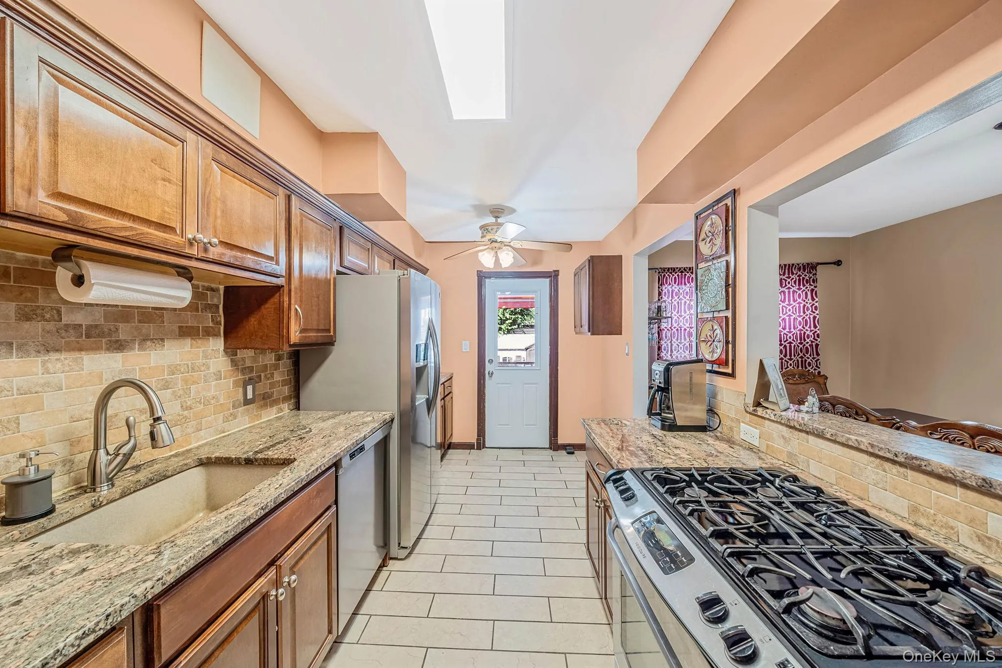 5120 69th Place, New York, NY, 3 Bedrooms Bedrooms, 6 Rooms Rooms,2 BathroomsBathrooms,Residential,For Rent,69th,0,1035430 5120 69th Place, New York, NY, 3 Bedrooms Bedrooms, 6 Rooms Rooms,2 BathroomsBathrooms,Residential,For Rent,69th,0,1035430
