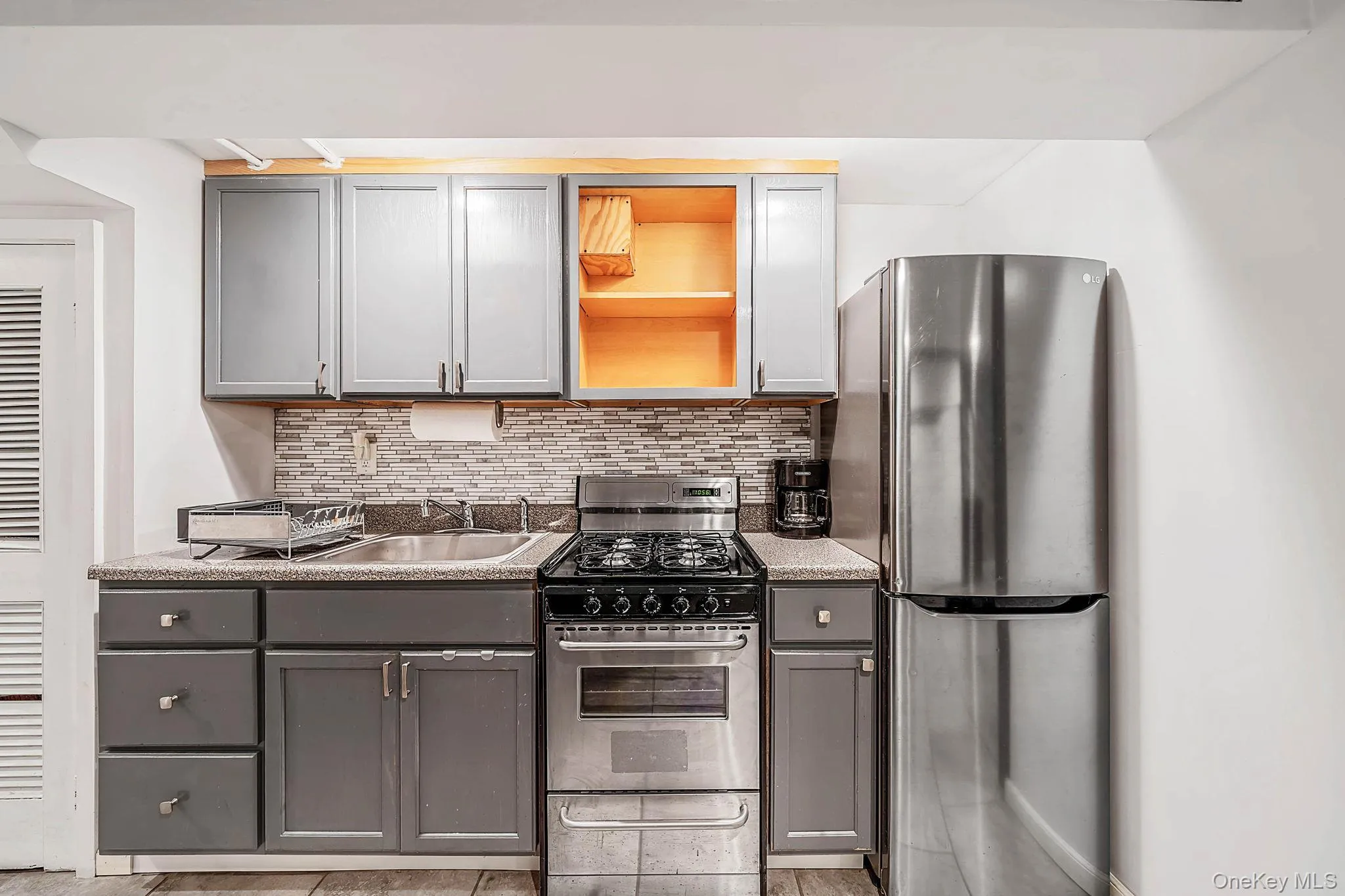 5120 69th Place, New York, NY, 3 Bedrooms Bedrooms, 6 Rooms Rooms,2 BathroomsBathrooms,Residential,For Rent,69th,0,1035430 5120 69th Place, New York, NY, 3 Bedrooms Bedrooms, 6 Rooms Rooms,2 BathroomsBathrooms,Residential,For Rent,69th,0,1035430