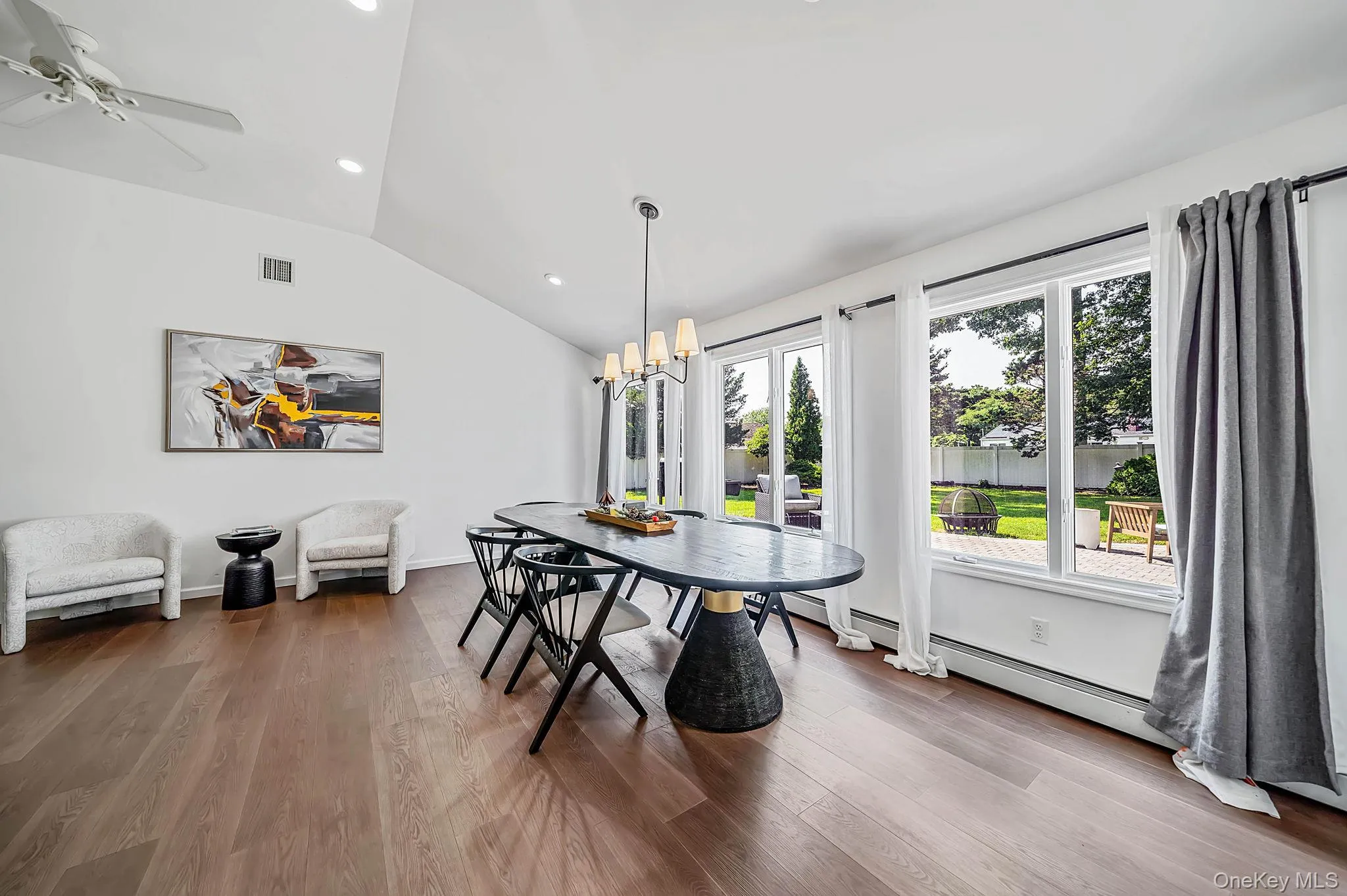 60 Thomas Street, Brookhaven, NY, 4 Bedrooms Bedrooms, 8 Rooms Rooms,2 BathroomsBathrooms,Residential,For Rent,Thomas,0,1035431 60 Thomas Street, Brookhaven, NY, 4 Bedrooms Bedrooms, 8 Rooms Rooms,2 BathroomsBathrooms,Residential,For Rent,Thomas,0,1035431
